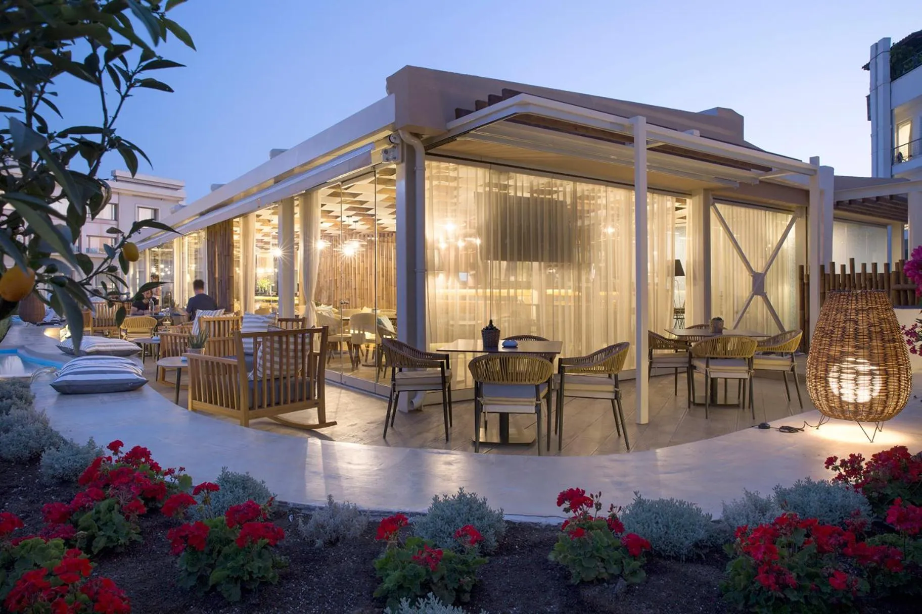 Restaurant/places to eat in Zeus Essence Wyndham Athens Residence