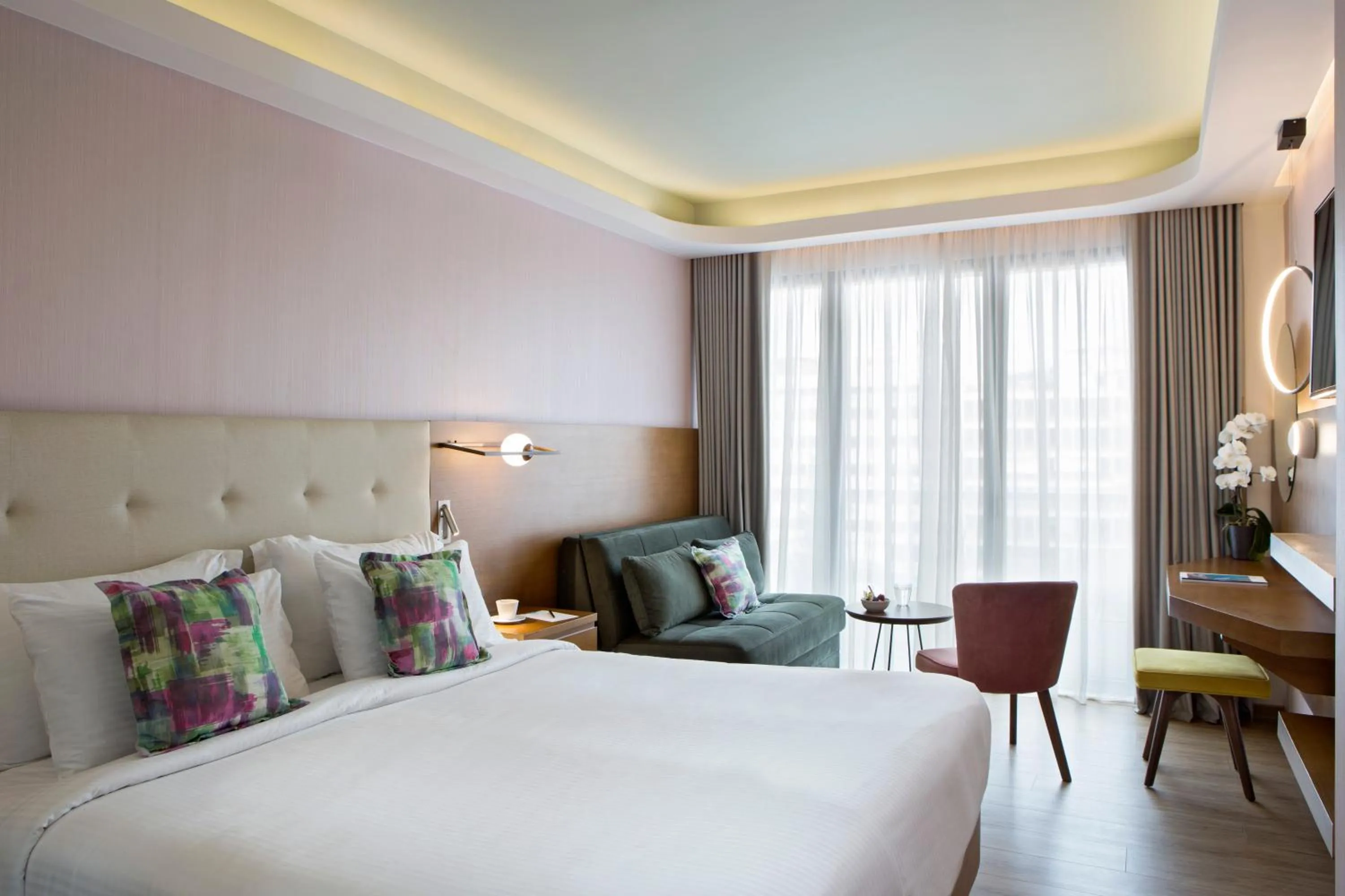 Bedroom, Bed in Zeus Essence Wyndham Athens Residence