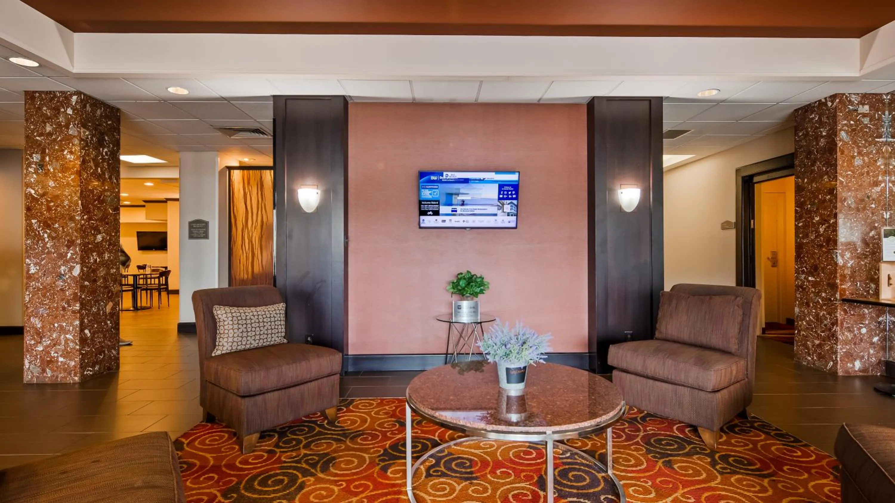 Lobby or reception in Best Western Executive Hotel New Haven-West Haven