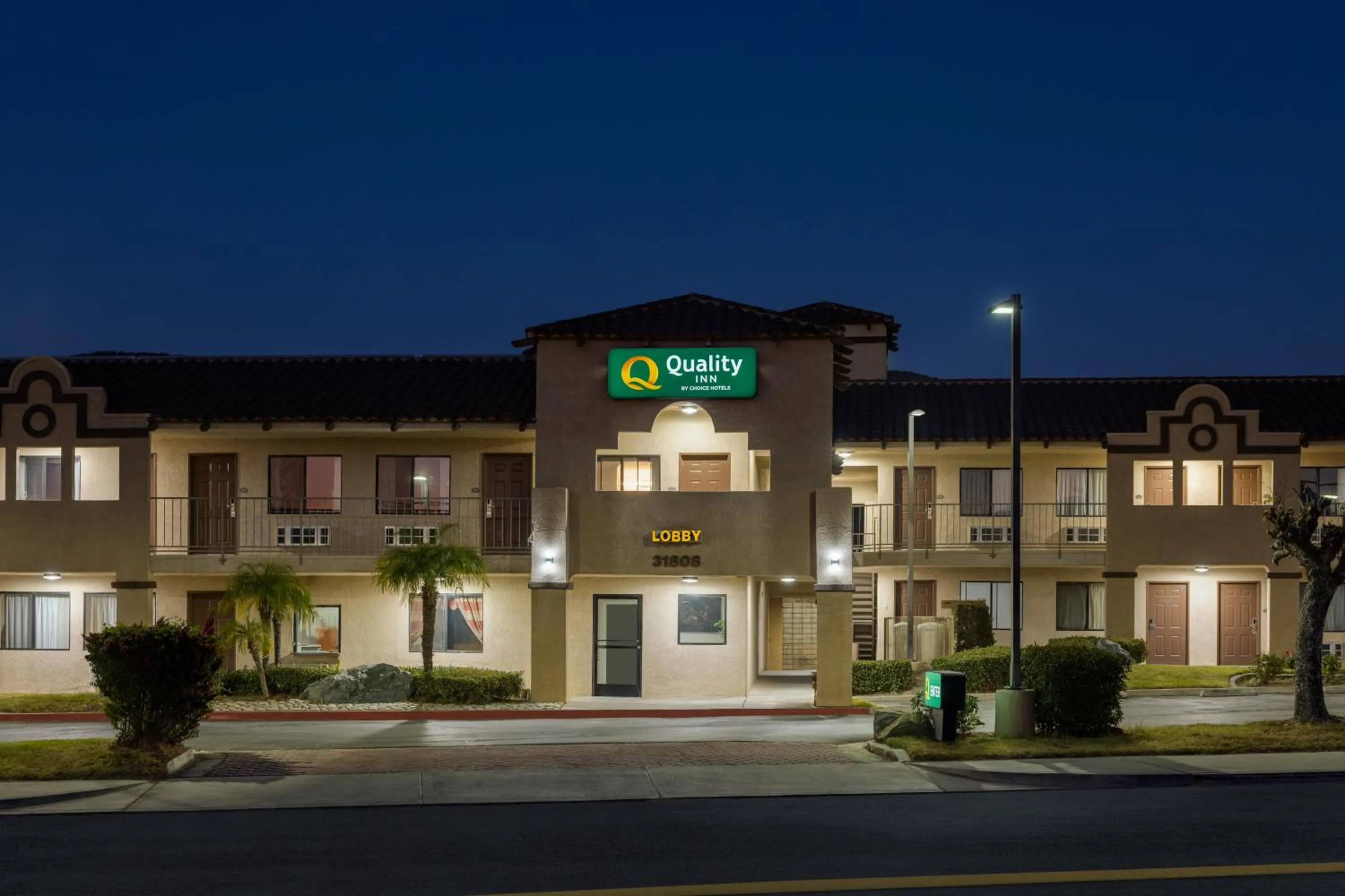 Property building in Quality Inn Lake Elsinore I-15