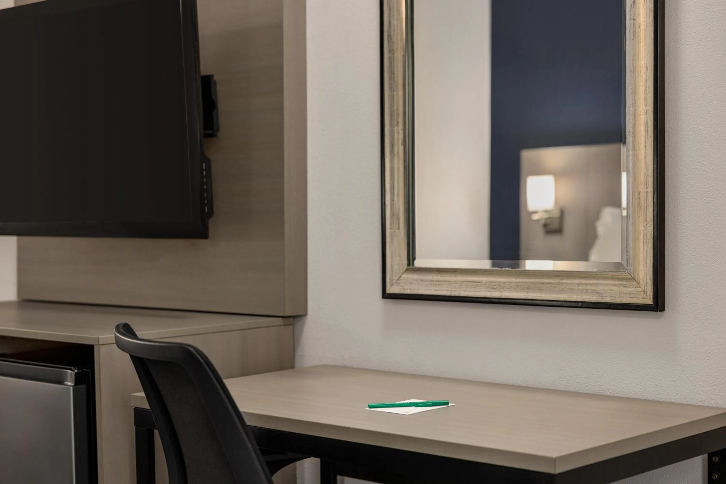 TV and multimedia in Quality Inn Lake Elsinore I-15