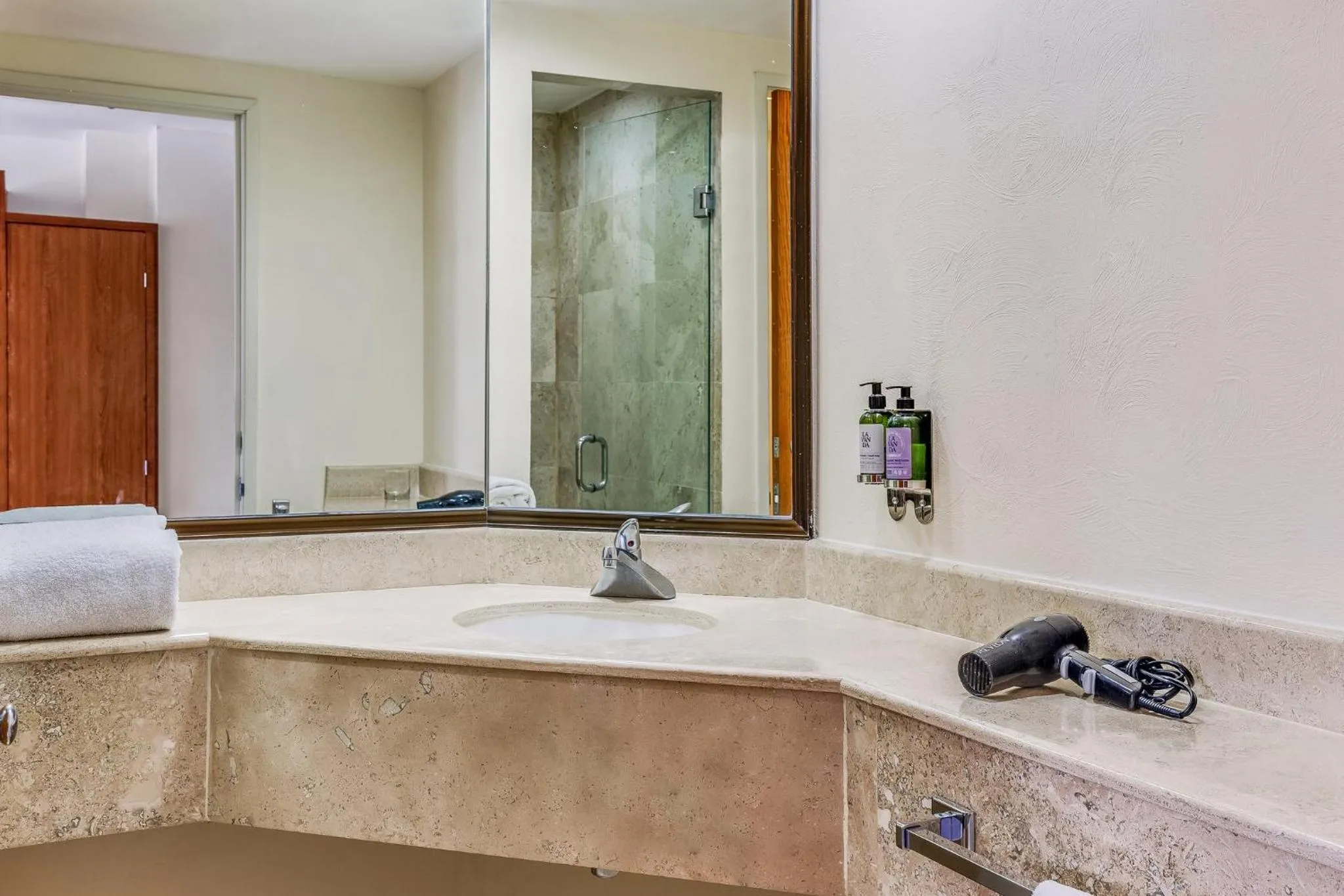 Photo of the whole room in Fiesta Inn Colima