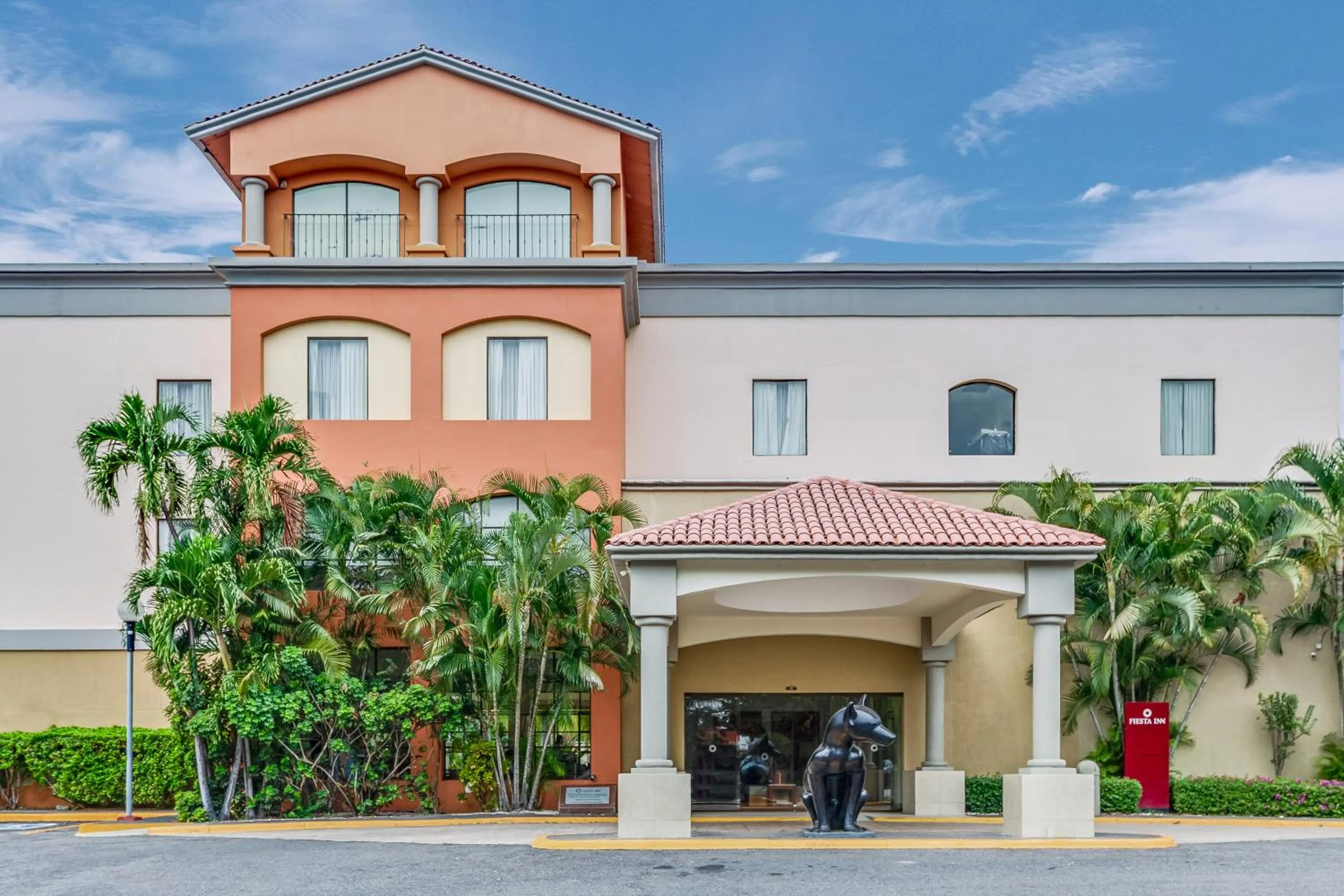 Property building in Fiesta Inn Colima