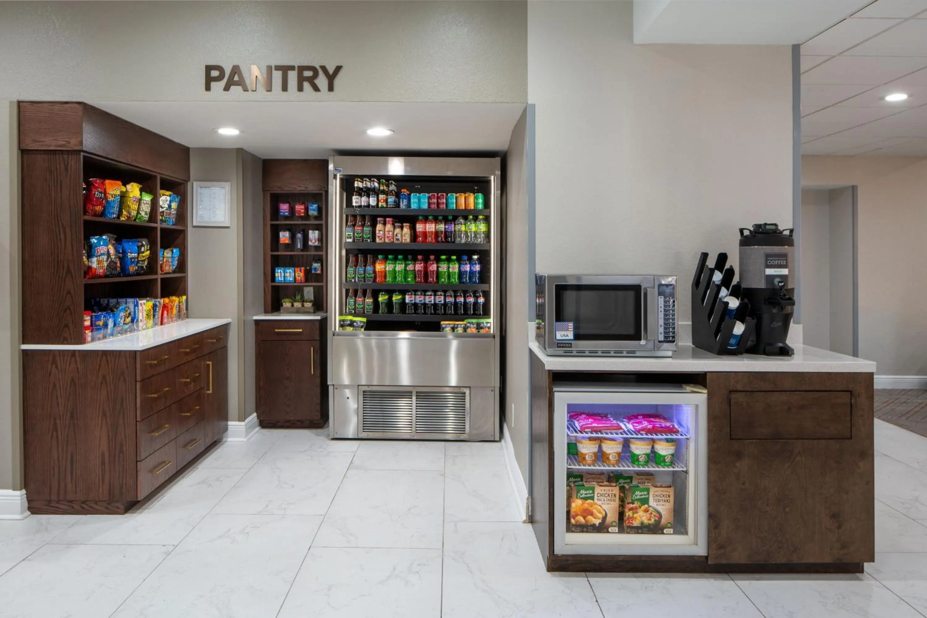 Restaurant/places to eat in Avalon Hotel & Suites Alexandria