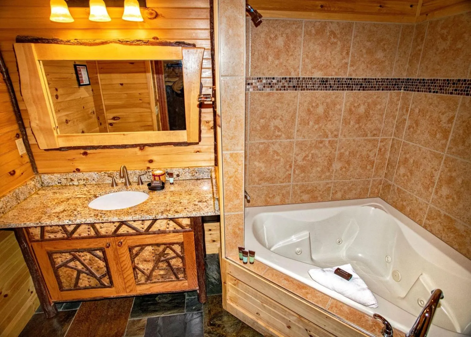 Bathroom in The Lodges at Cresthaven