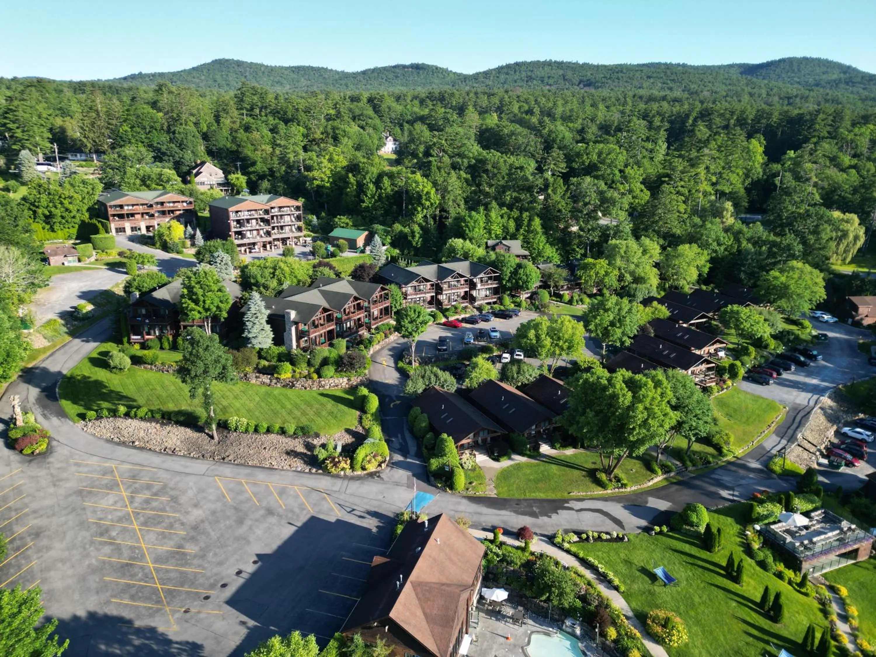 Property building in The Lodges at Cresthaven