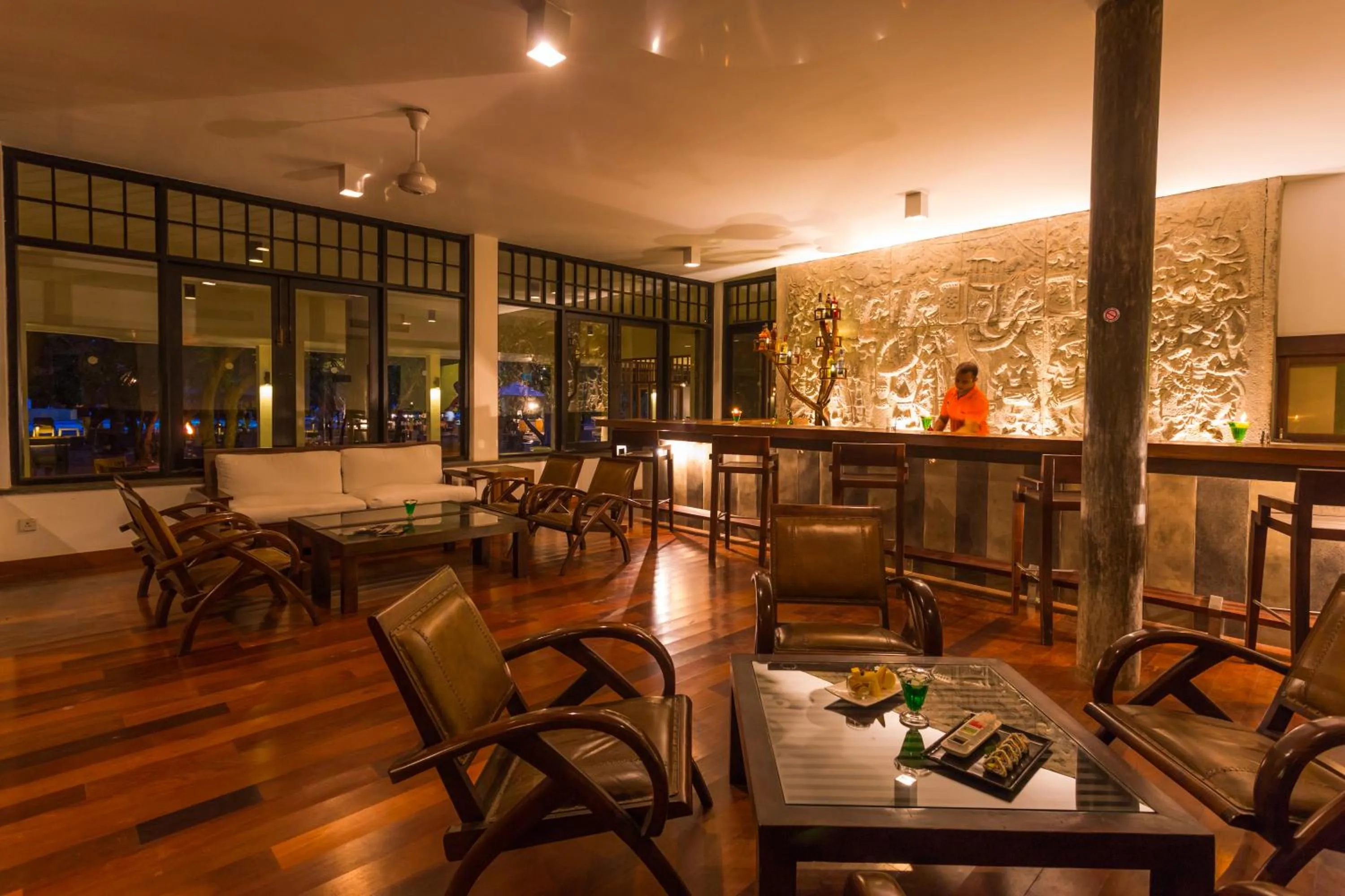 Lounge or bar in Nilaveli Beach Hotel
