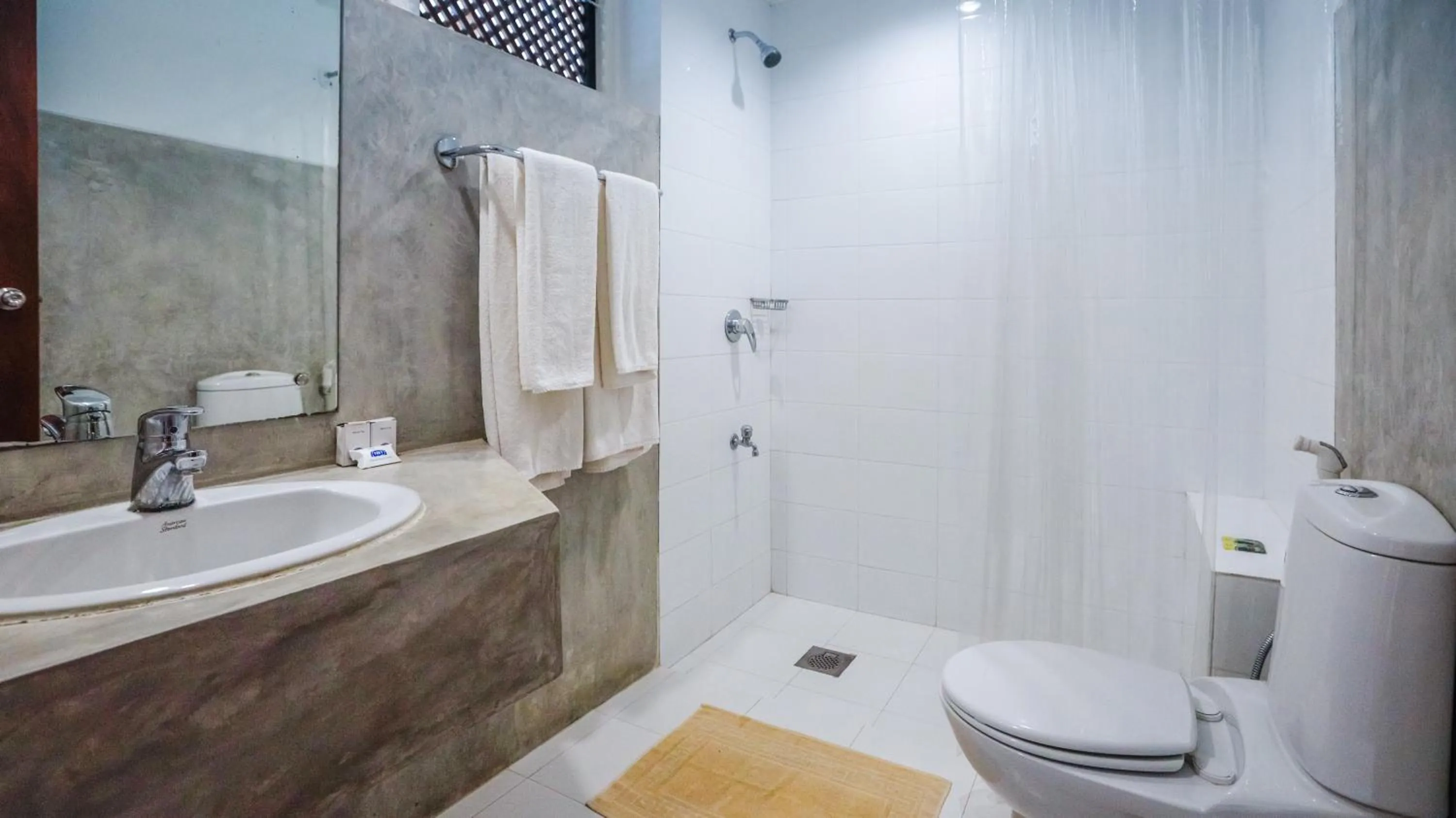 Shower in Nilaveli Beach Hotel