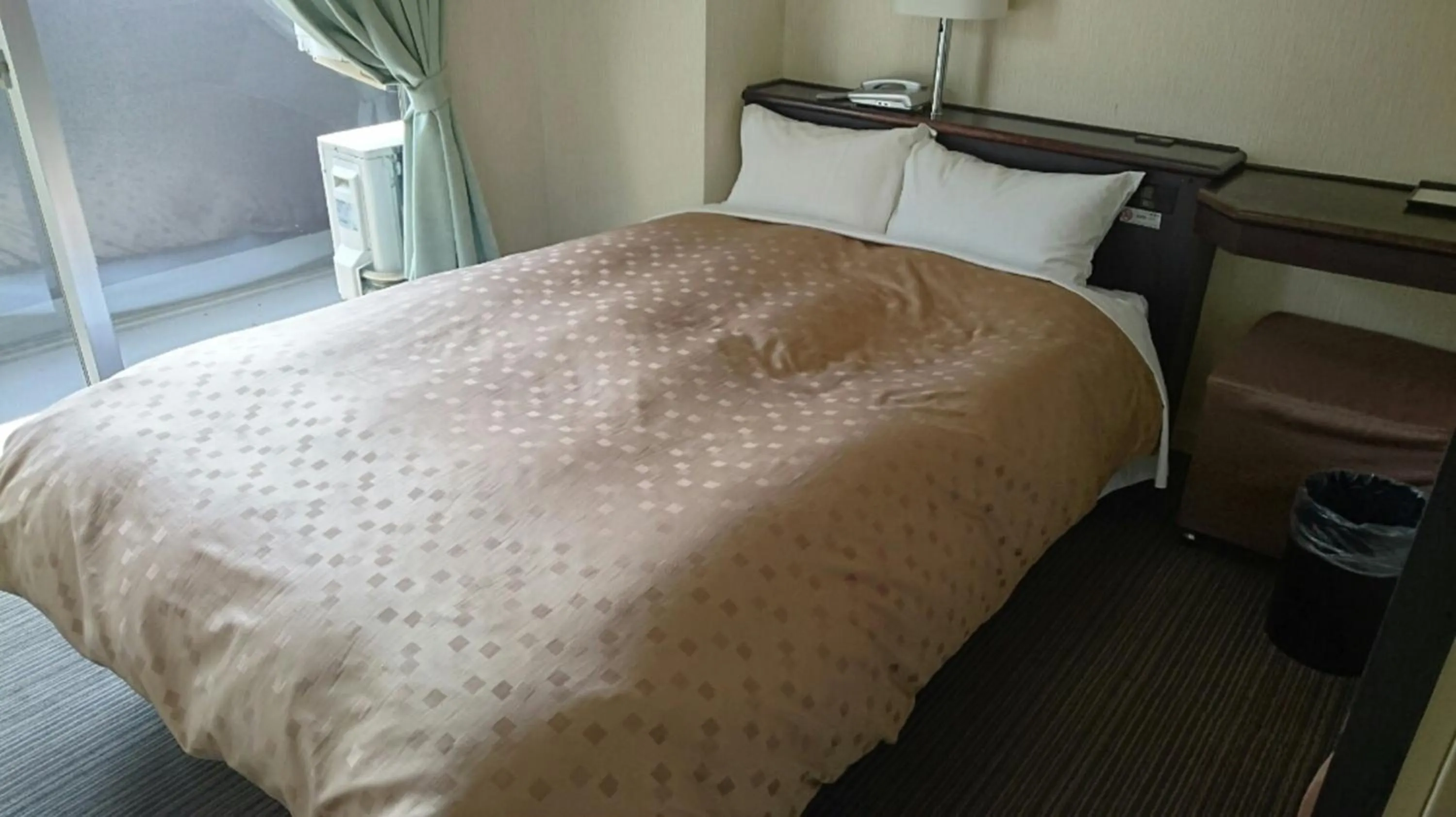 Photo of the whole room, Bed in Tsurusaki Hotel