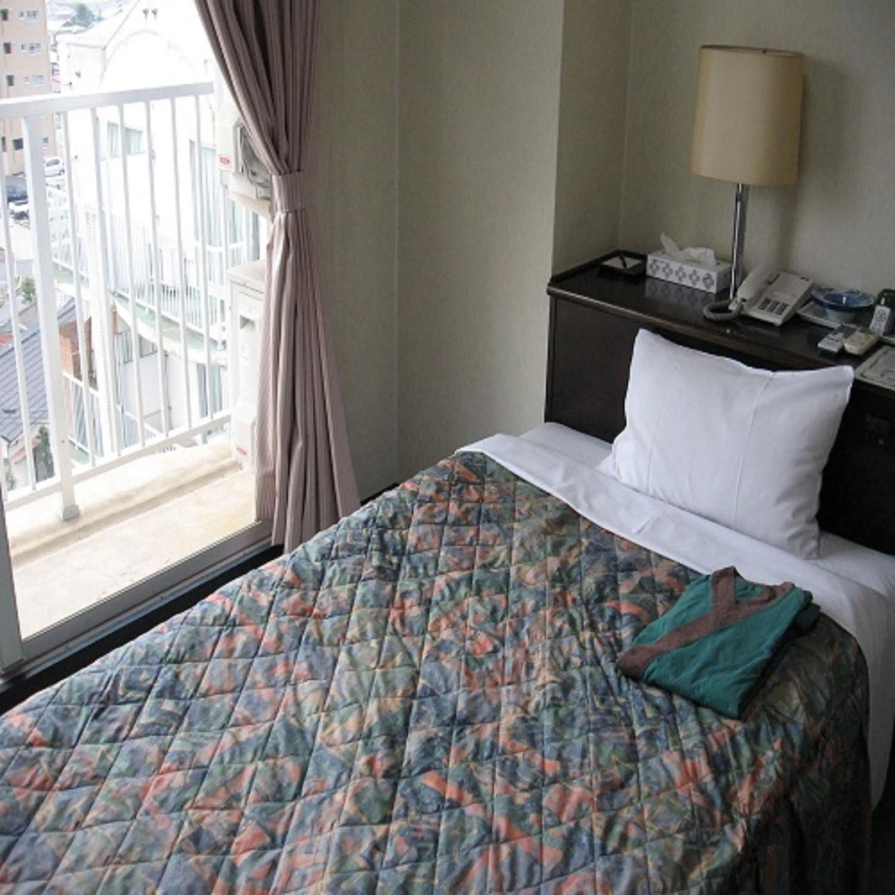 Photo of the whole room, Bed in Tsurusaki Hotel