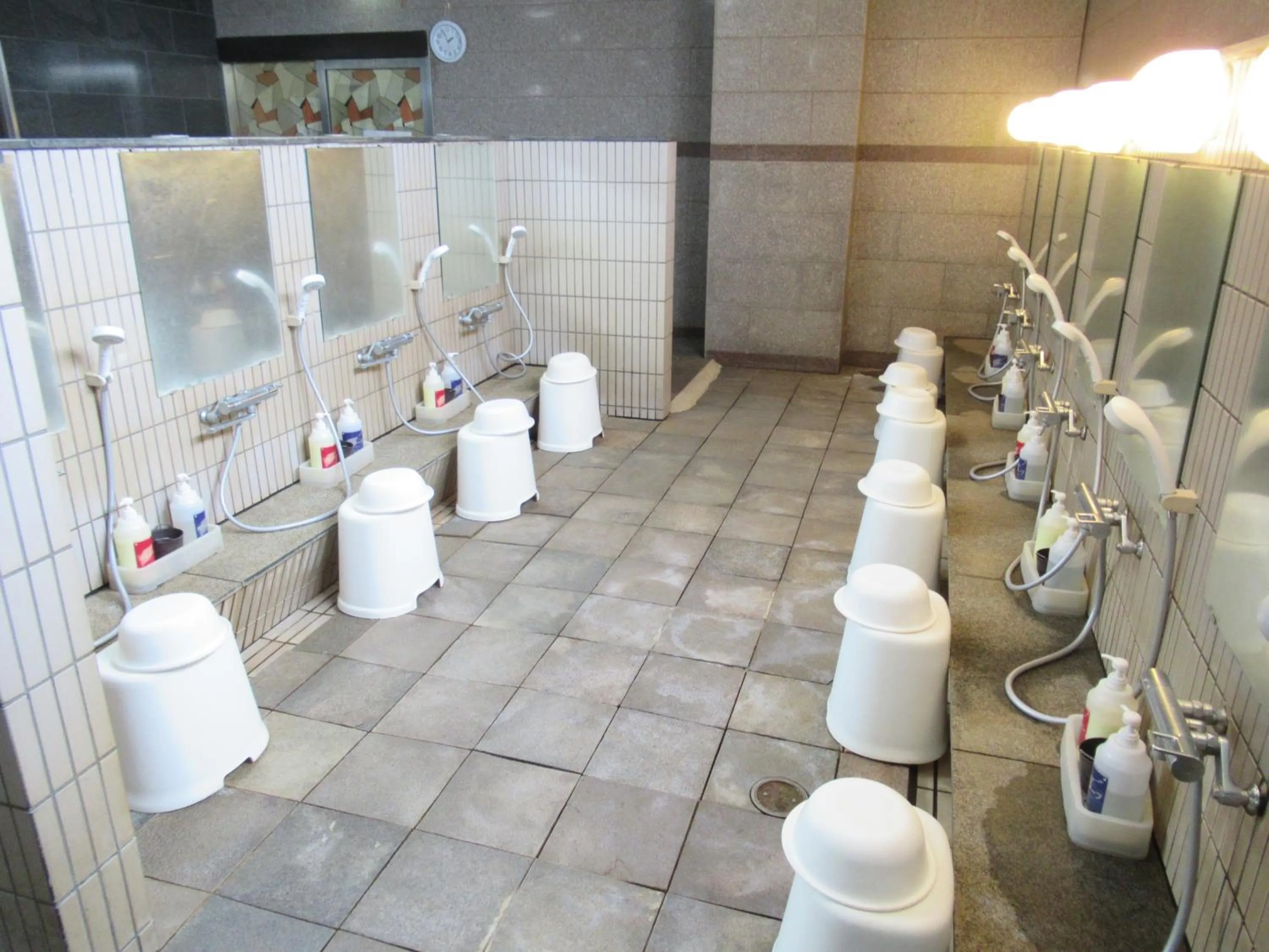 Hot Spring Bath in Tsurusaki Hotel