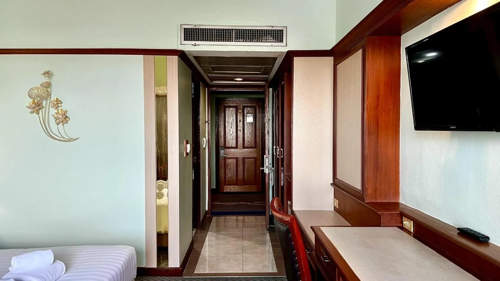 TV and multimedia, Bed in Asian Hotel