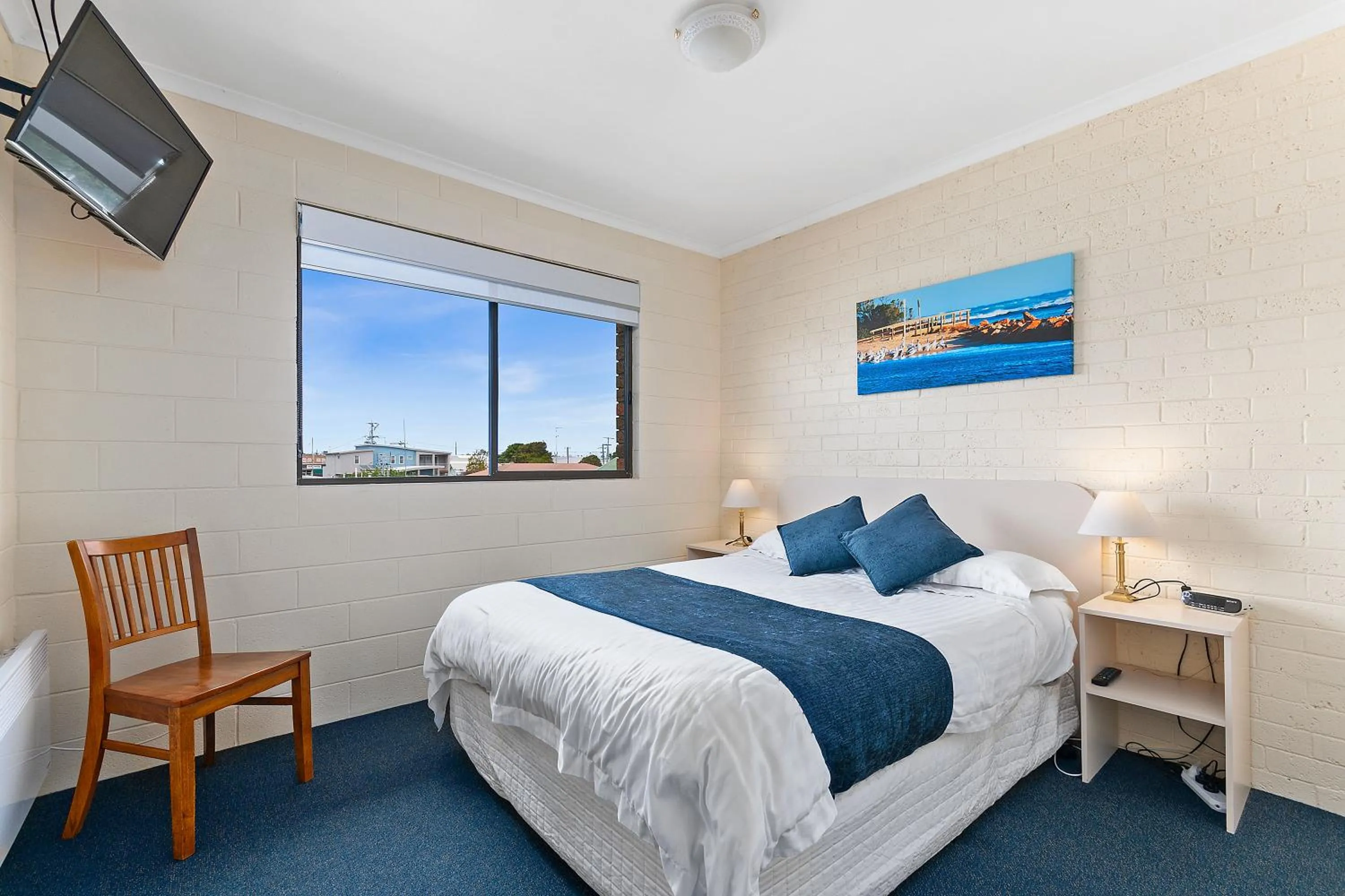 Bed in Allambi Holiday Apartments