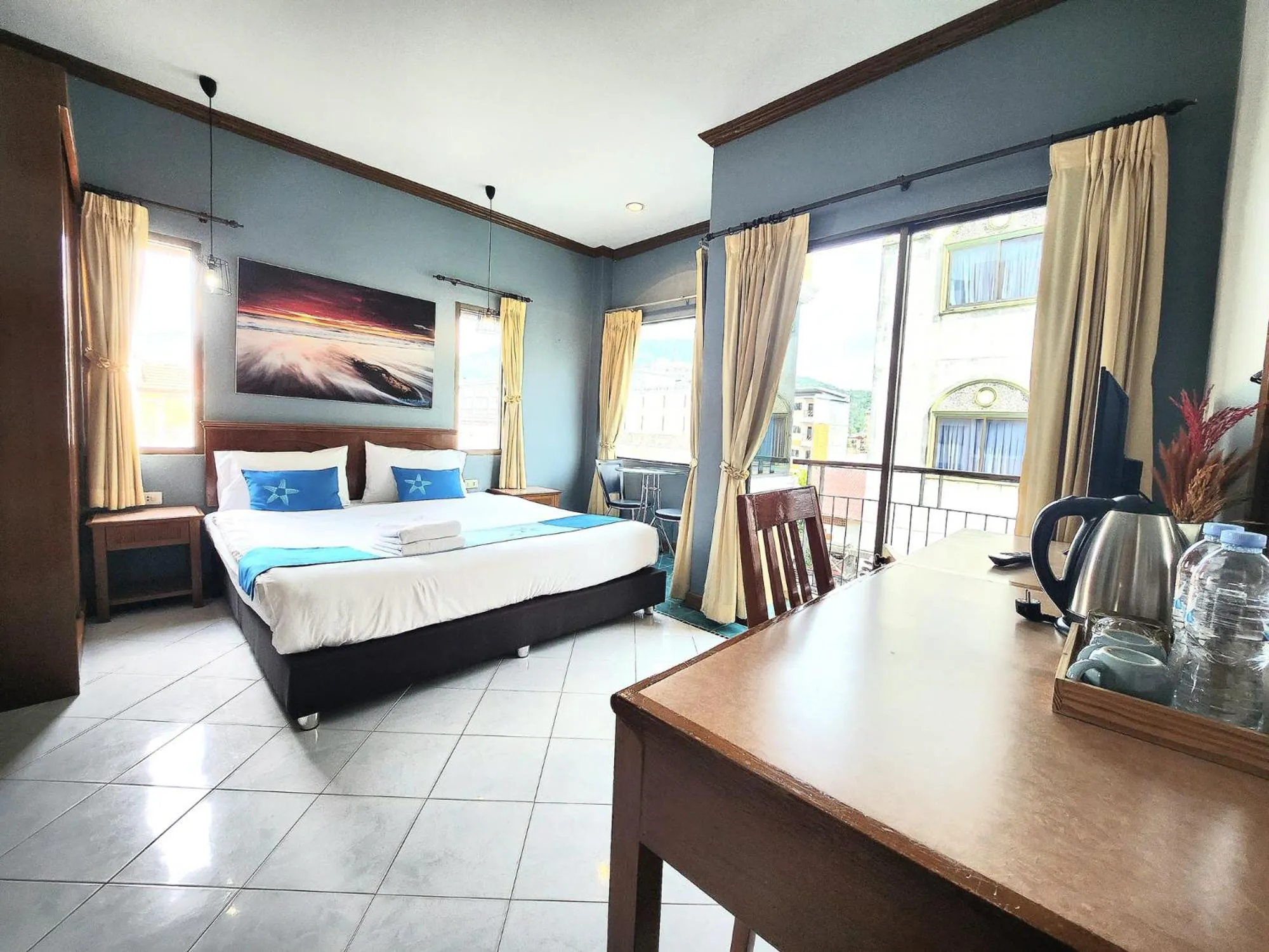 Bedroom, Bed in Sea Front Home Hotel - Patong Beach