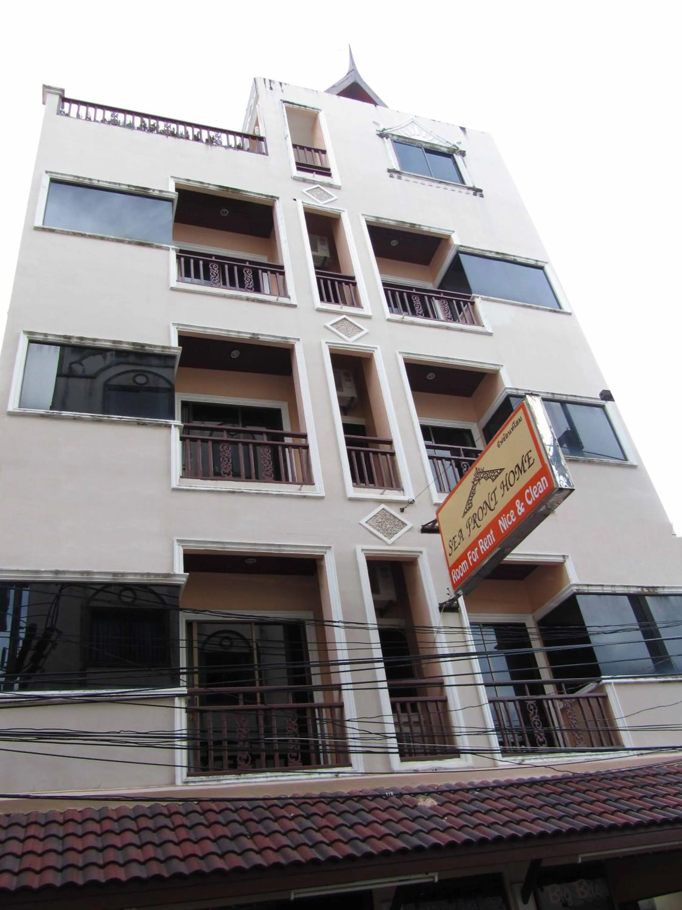 Property building in Sea Front Home Hotel - Patong Beach