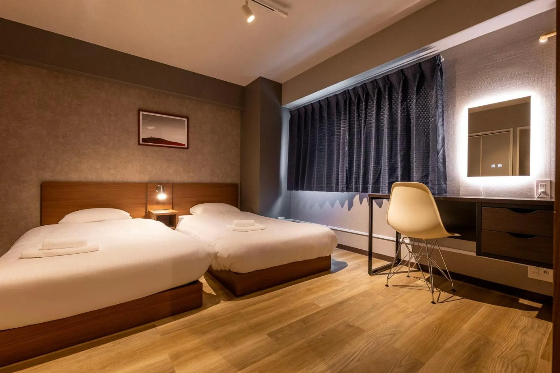 Bed in e-stay namba