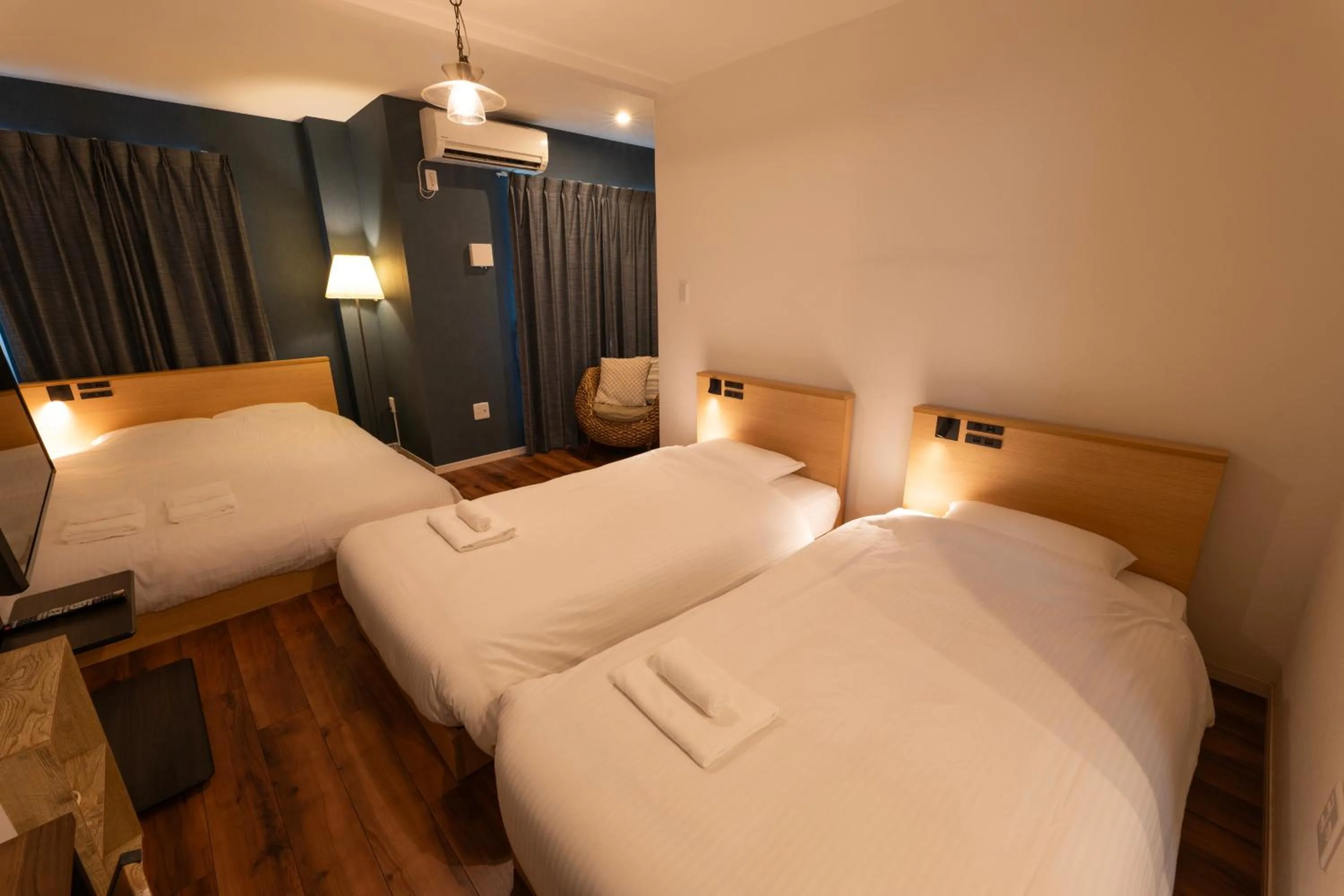 Bed in e-stay namba