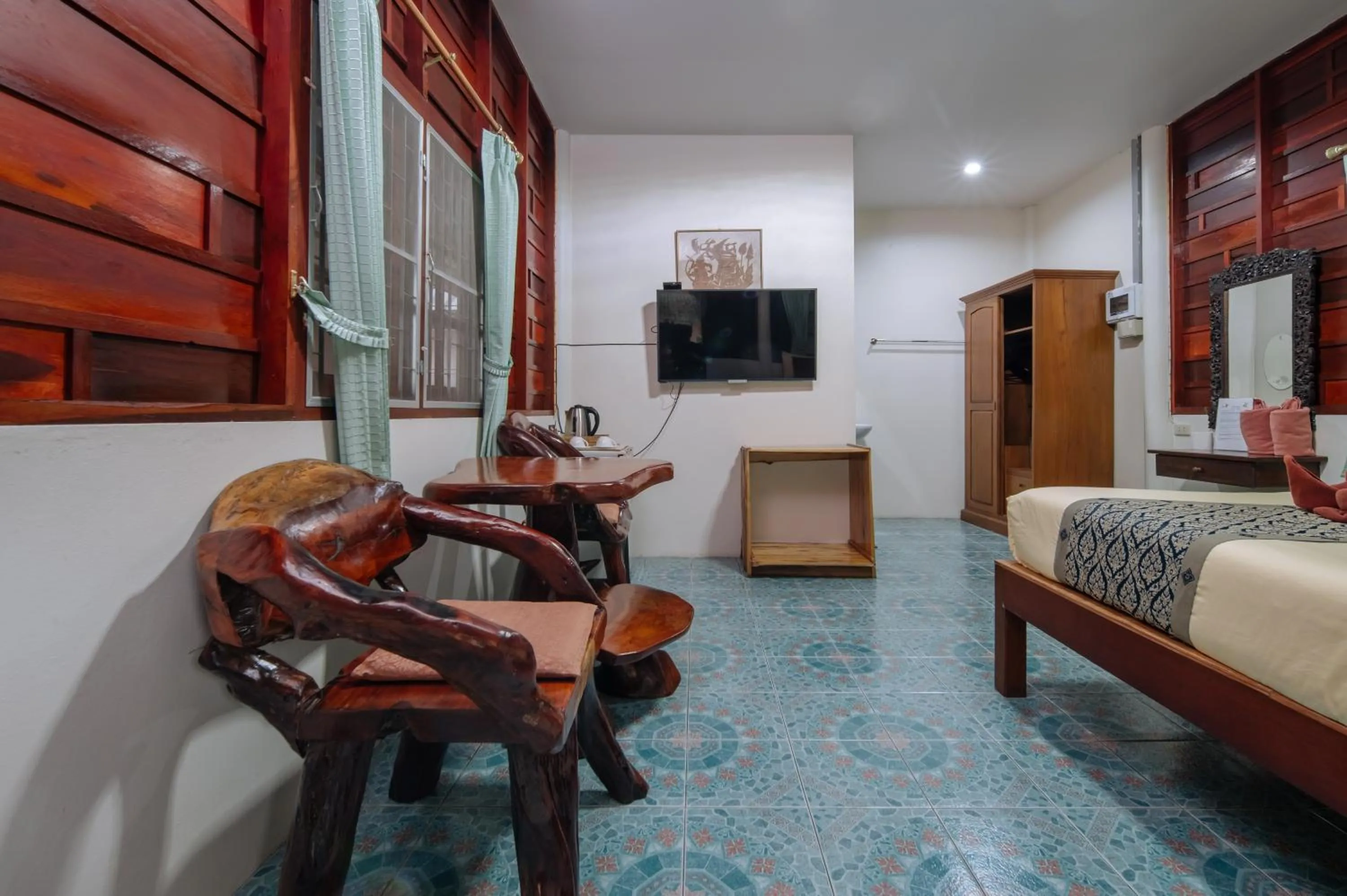 Property building, Bed in Pongphen Guesthouse - SHA Plus Certified