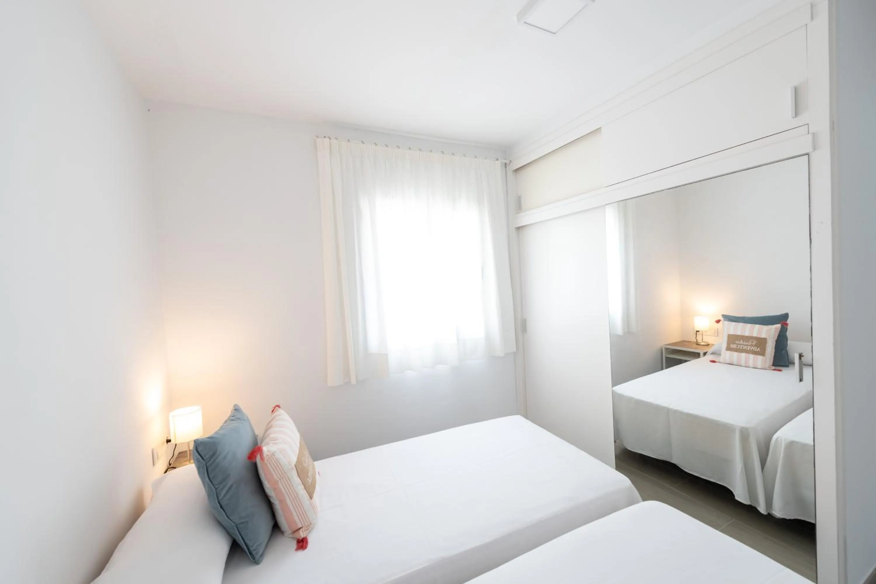 Bedroom, Bed in Apartamentos Marblau