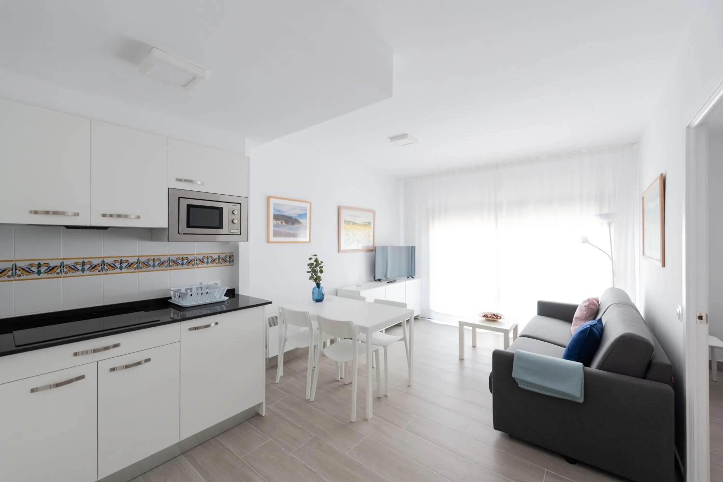 Kitchen or kitchenette in Apartamentos Marblau