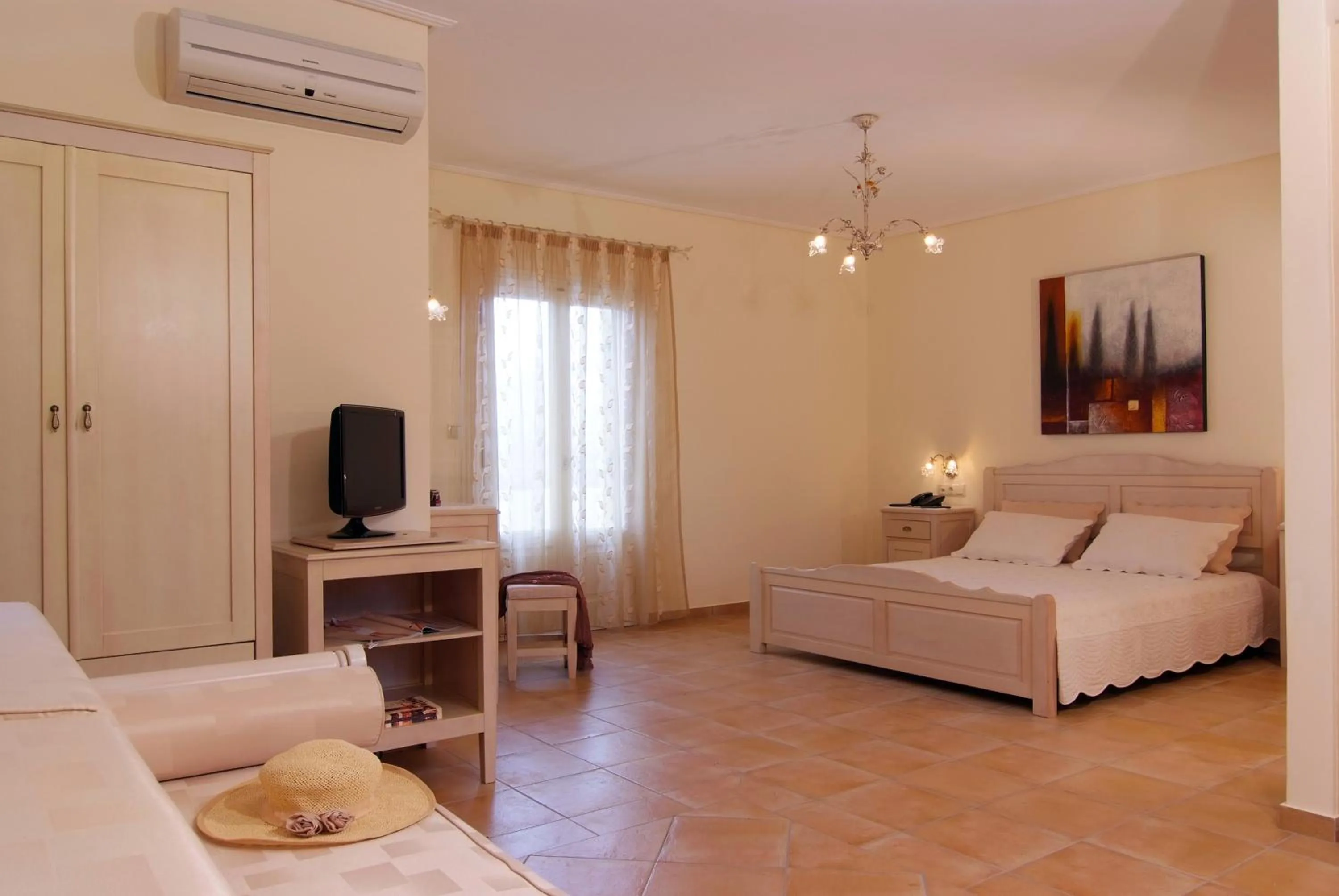 Photo of the whole room, Bed in Hotel Mediterranean