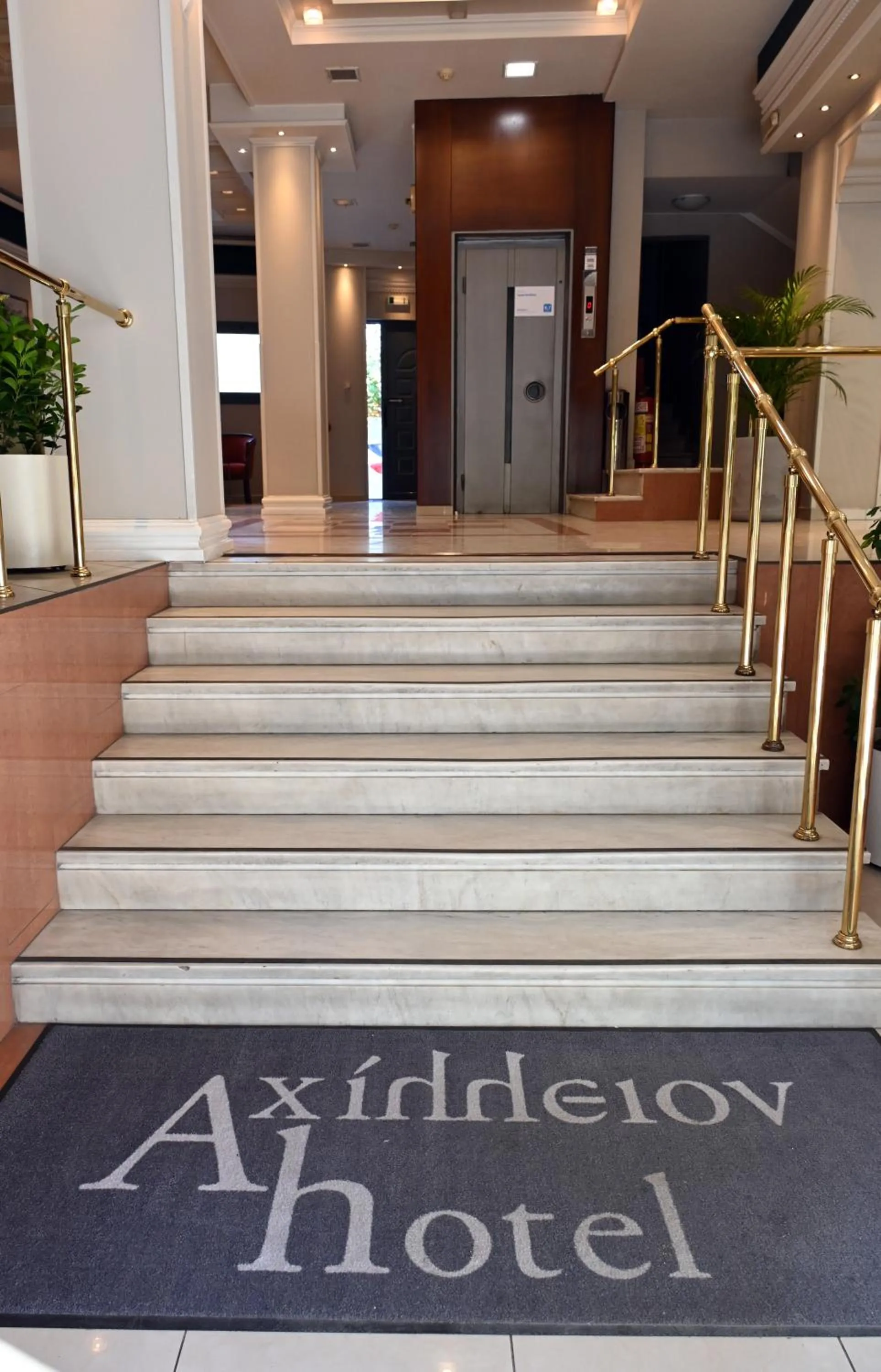 Facade/entrance in Hotel Achillion