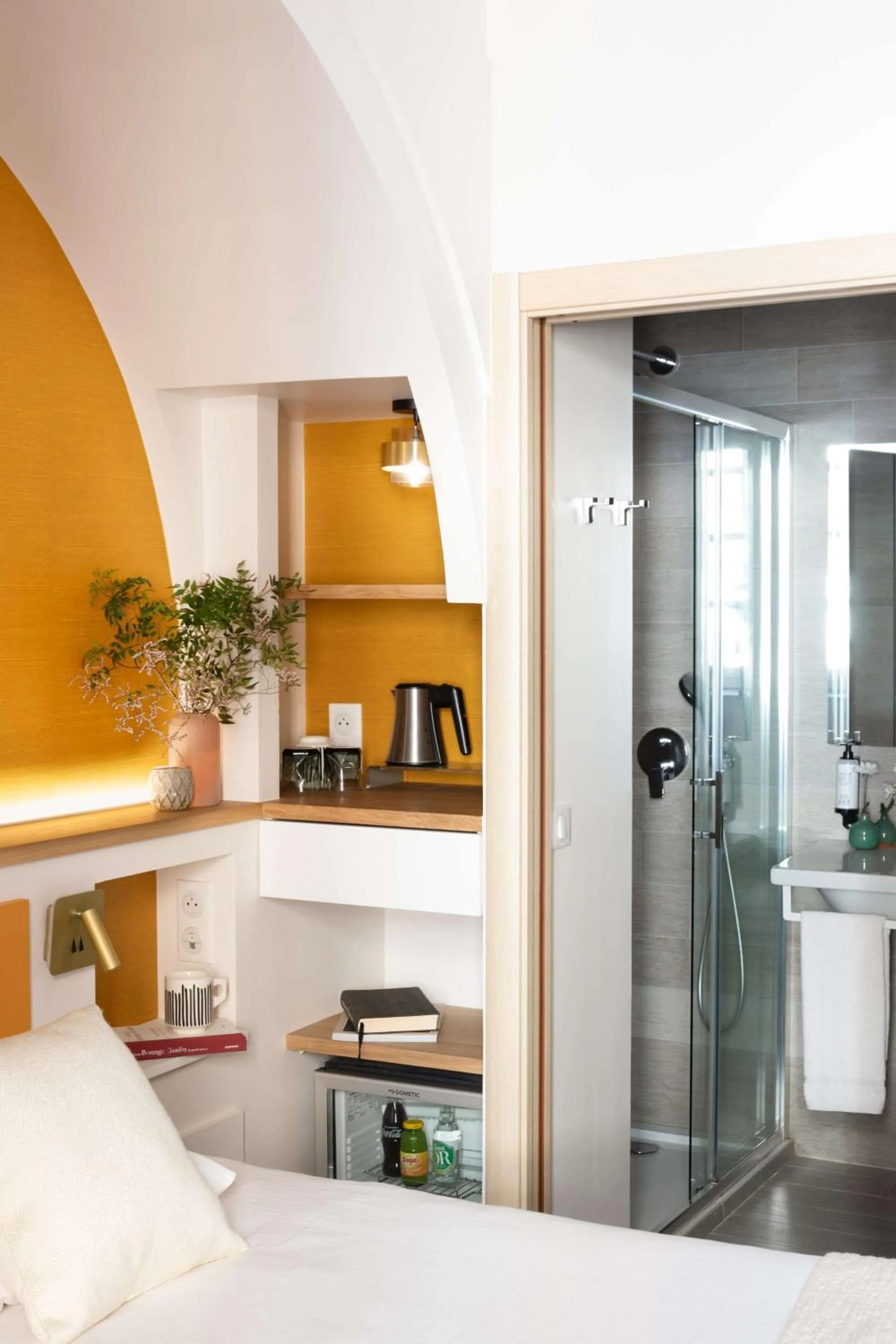 Bathroom in Best Western Hotel du Roy d'Aragon