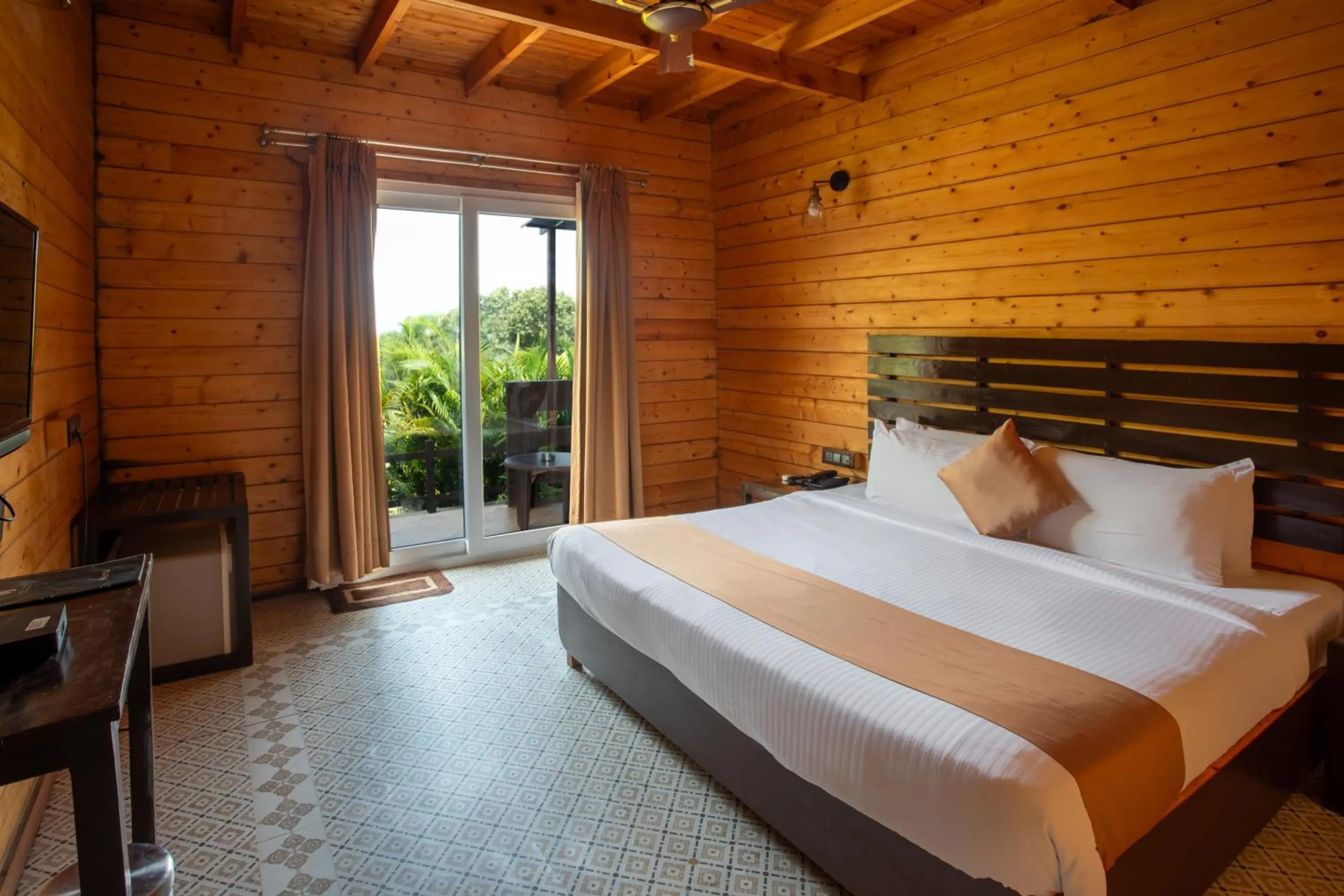 Bed in Stone Wood Resort, Mandrem