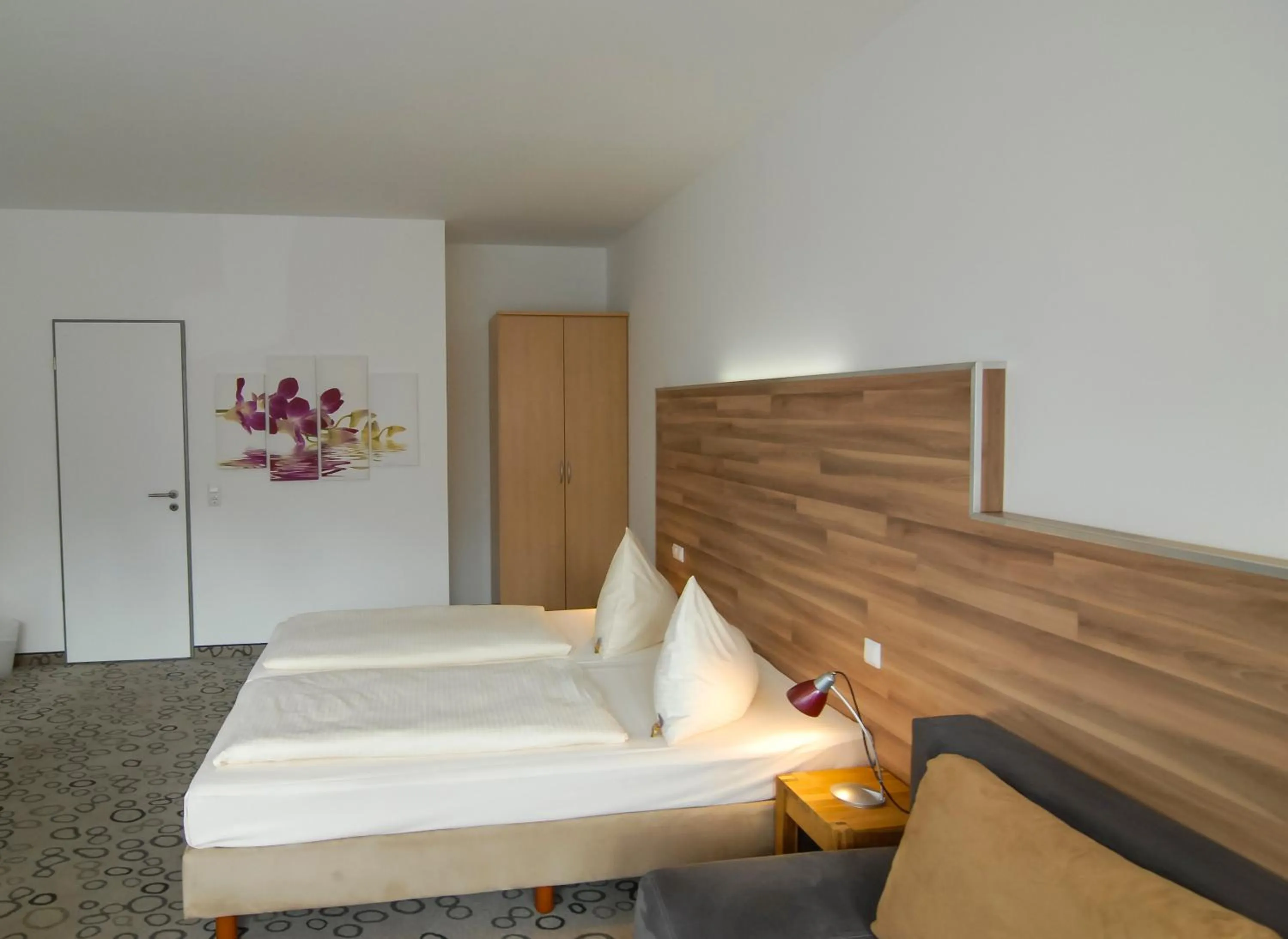 Photo of the whole room, Bed in Petul Apart Hotel Am Ruhrbogen