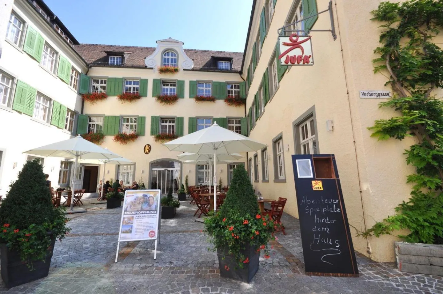 Facade/entrance in JUFA Hotel Meersburg am Bodensee
