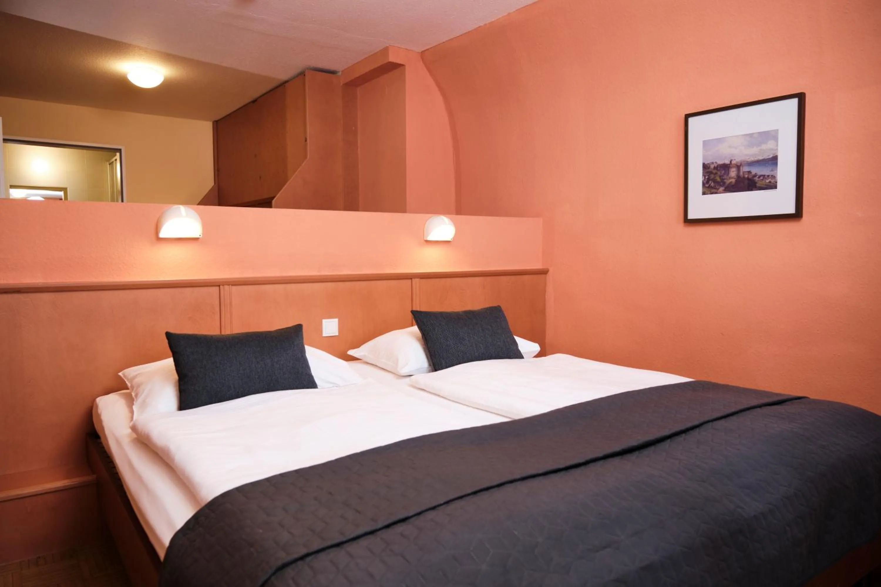 Bed in JUFA Hotel Meersburg am Bodensee