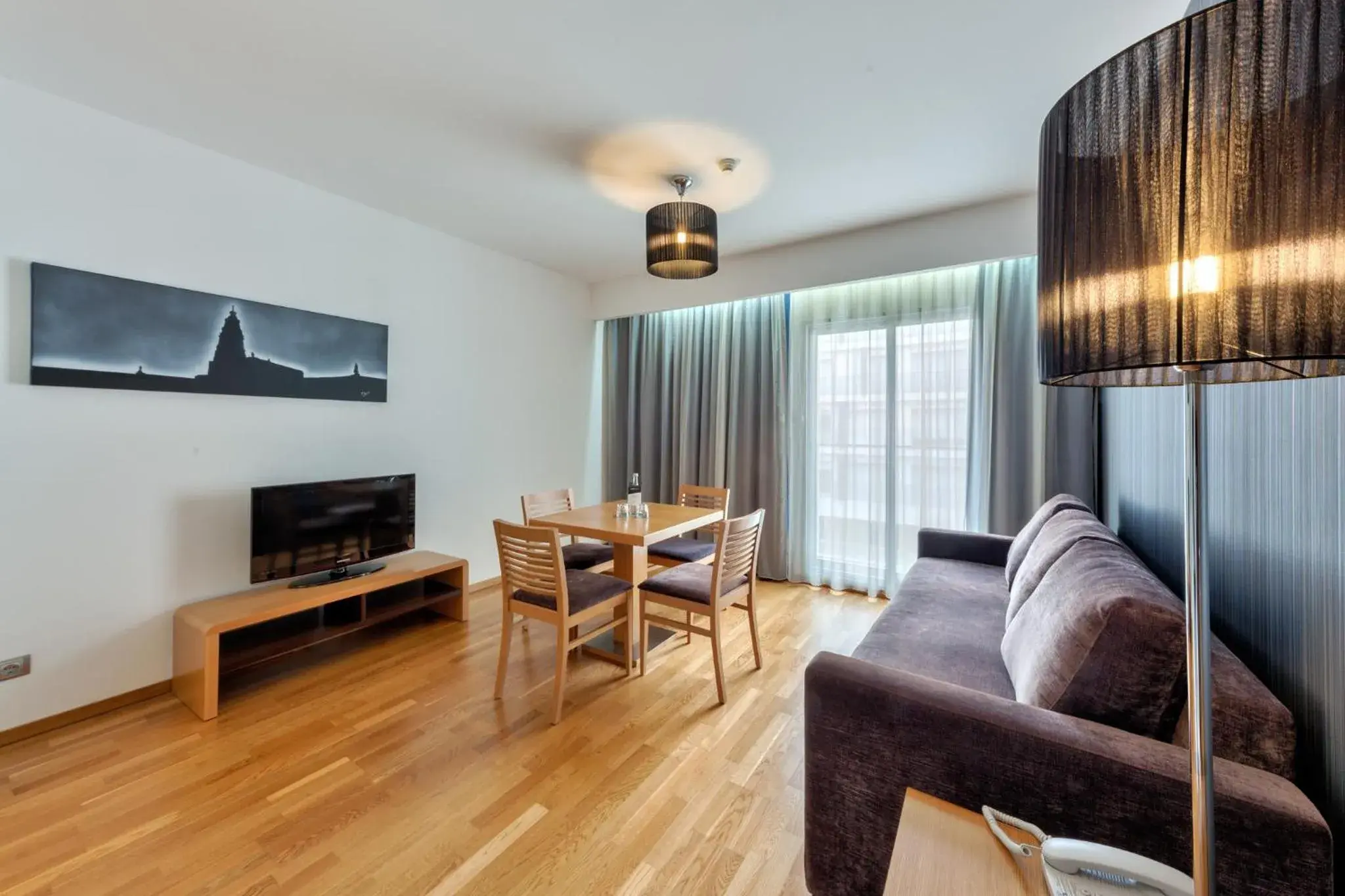 Suite (5 Adults) in Lux Fatima Park - Hotel, Suites & Residence Suite (5 Adults) in Lux Fatima Park - Hotel, Suites & Residence