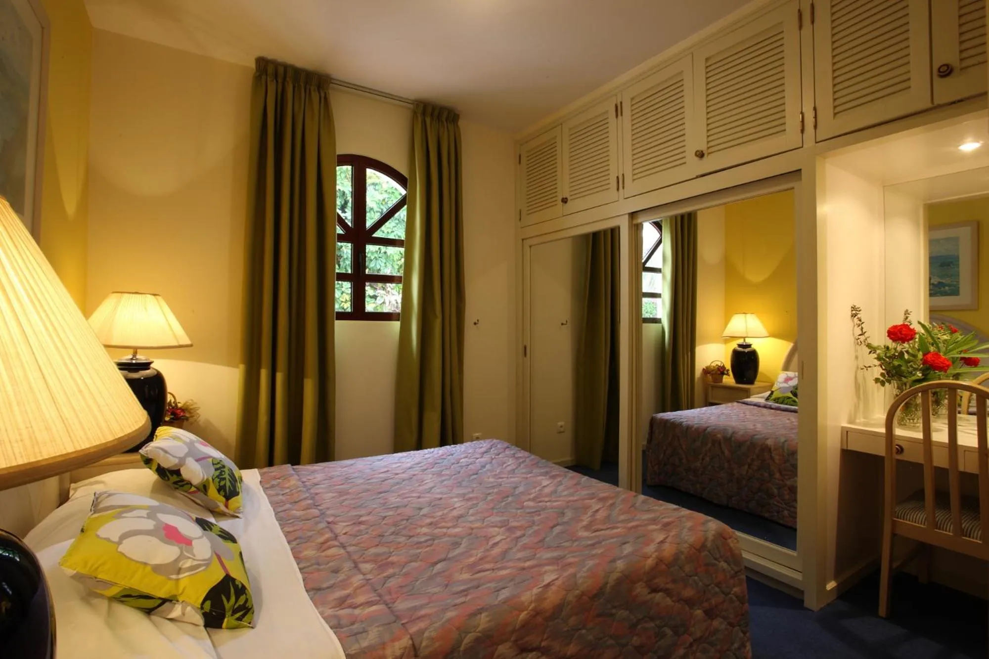 Bedroom, Bed in Canico Bay Apartments