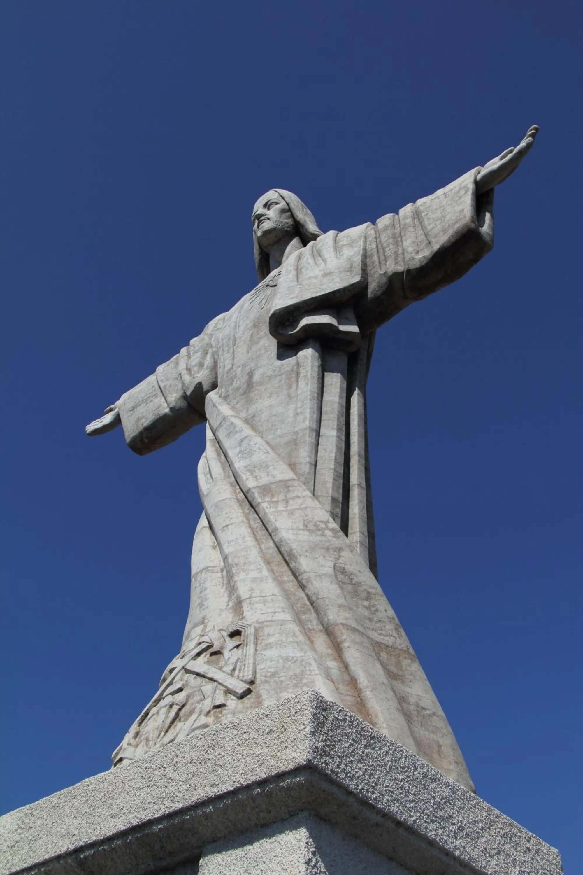 Area and facilities in Canico Bay Apartments