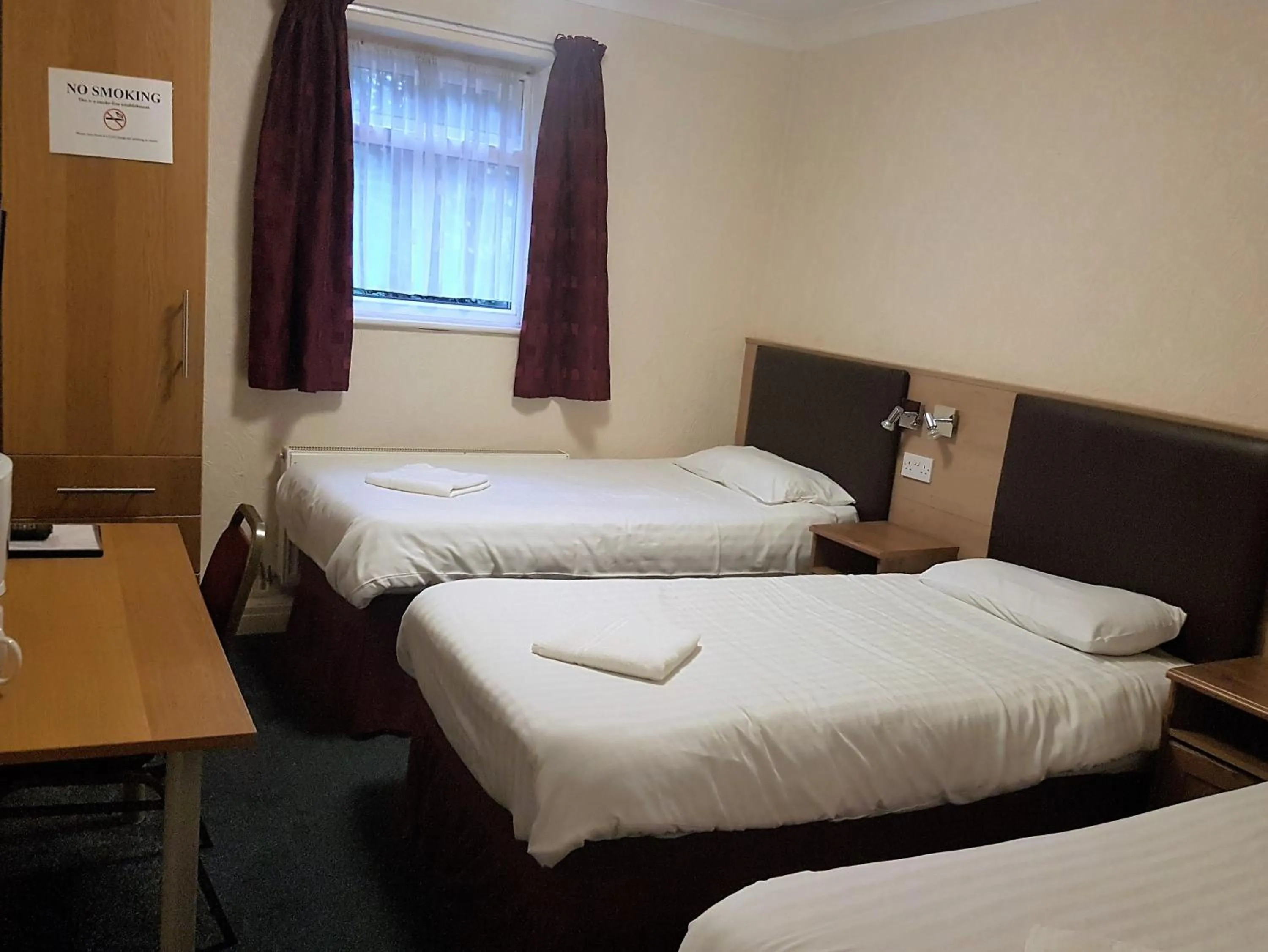 Bedroom, Bed in The Mercury