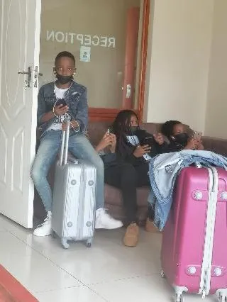 People in Emampingeni lodge