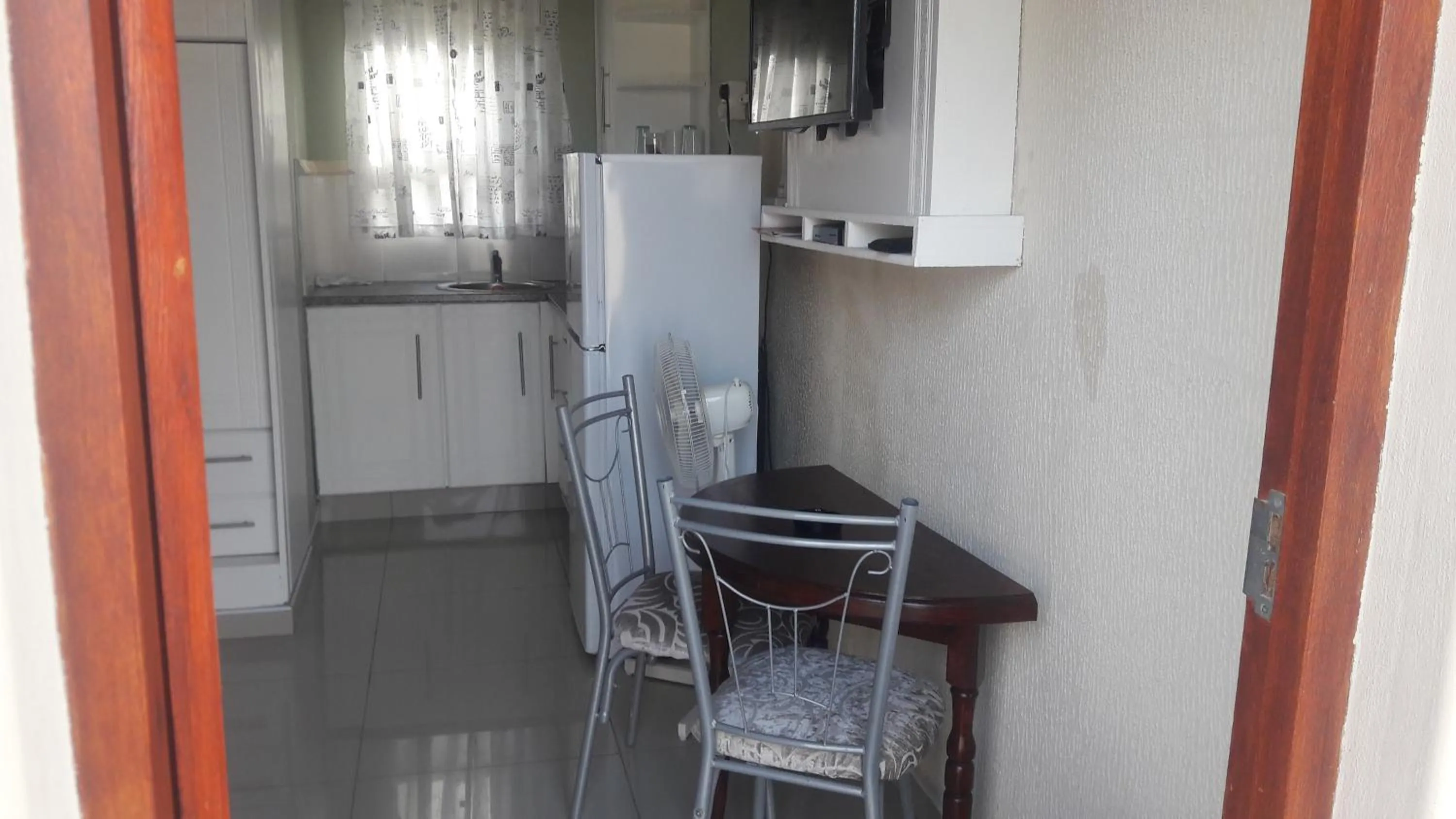 Dining area in Emampingeni lodge
