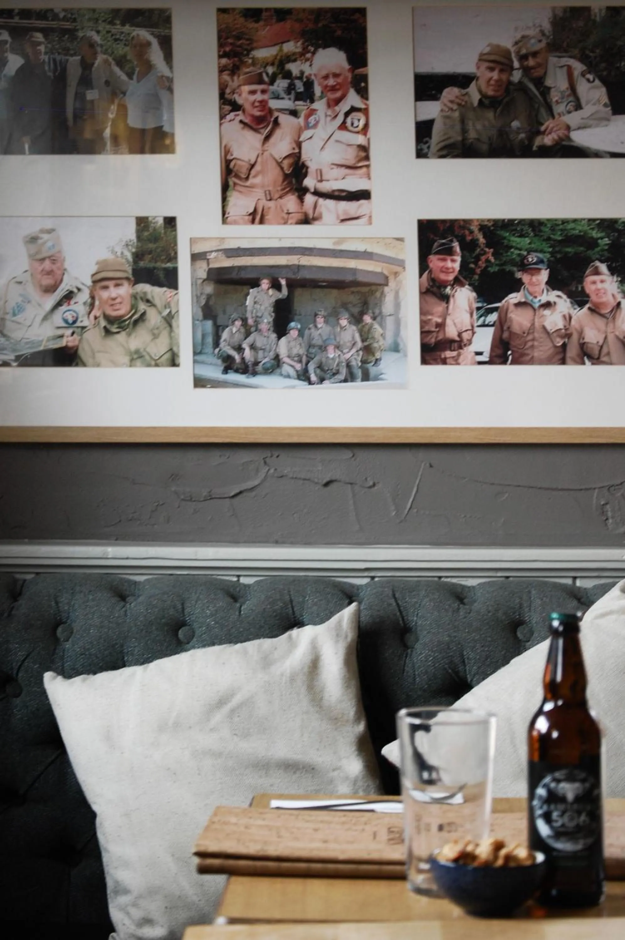 Property building in The Crown Aldbourne