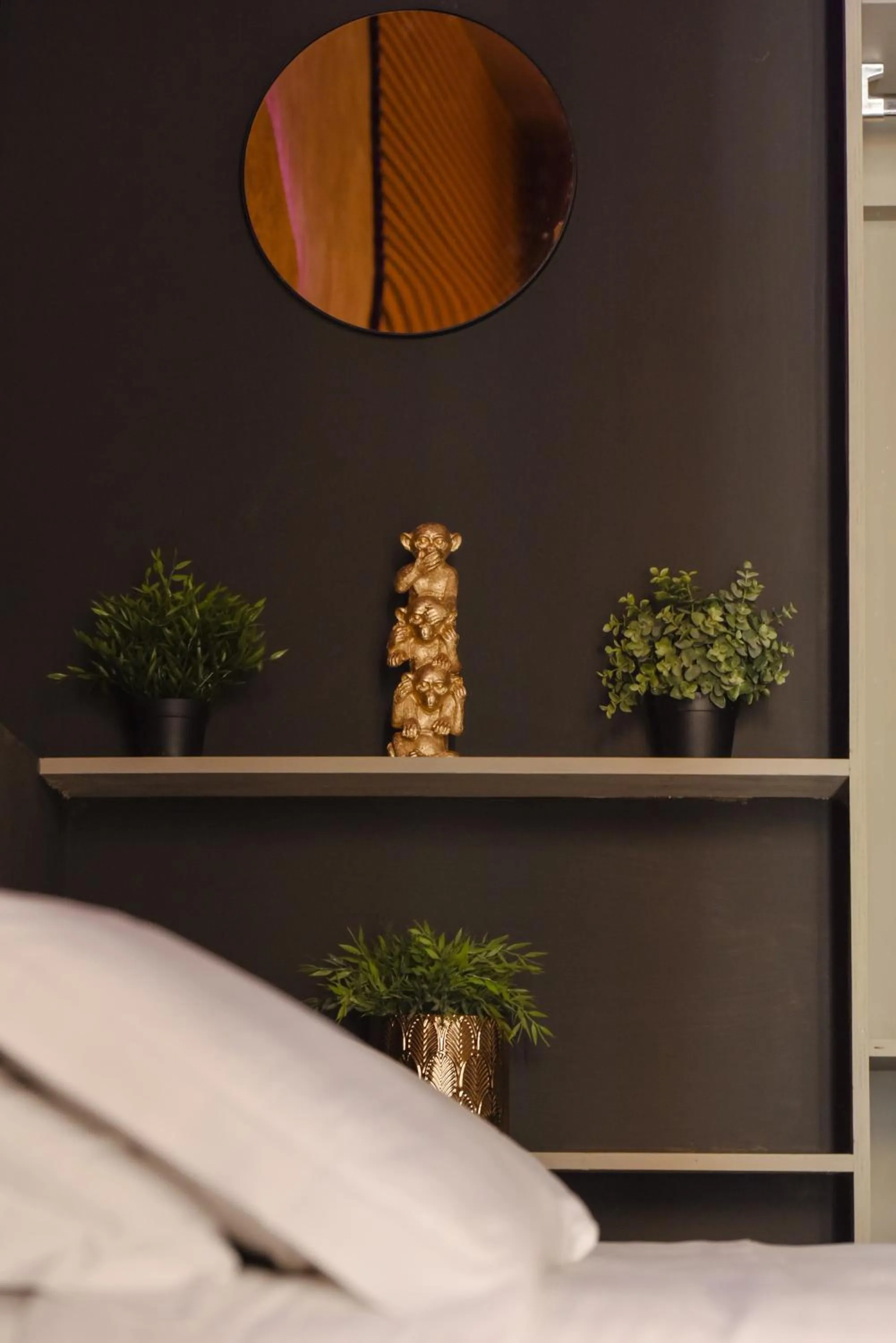 Decorative detail, Bed in Il Corso Comfort Rooms