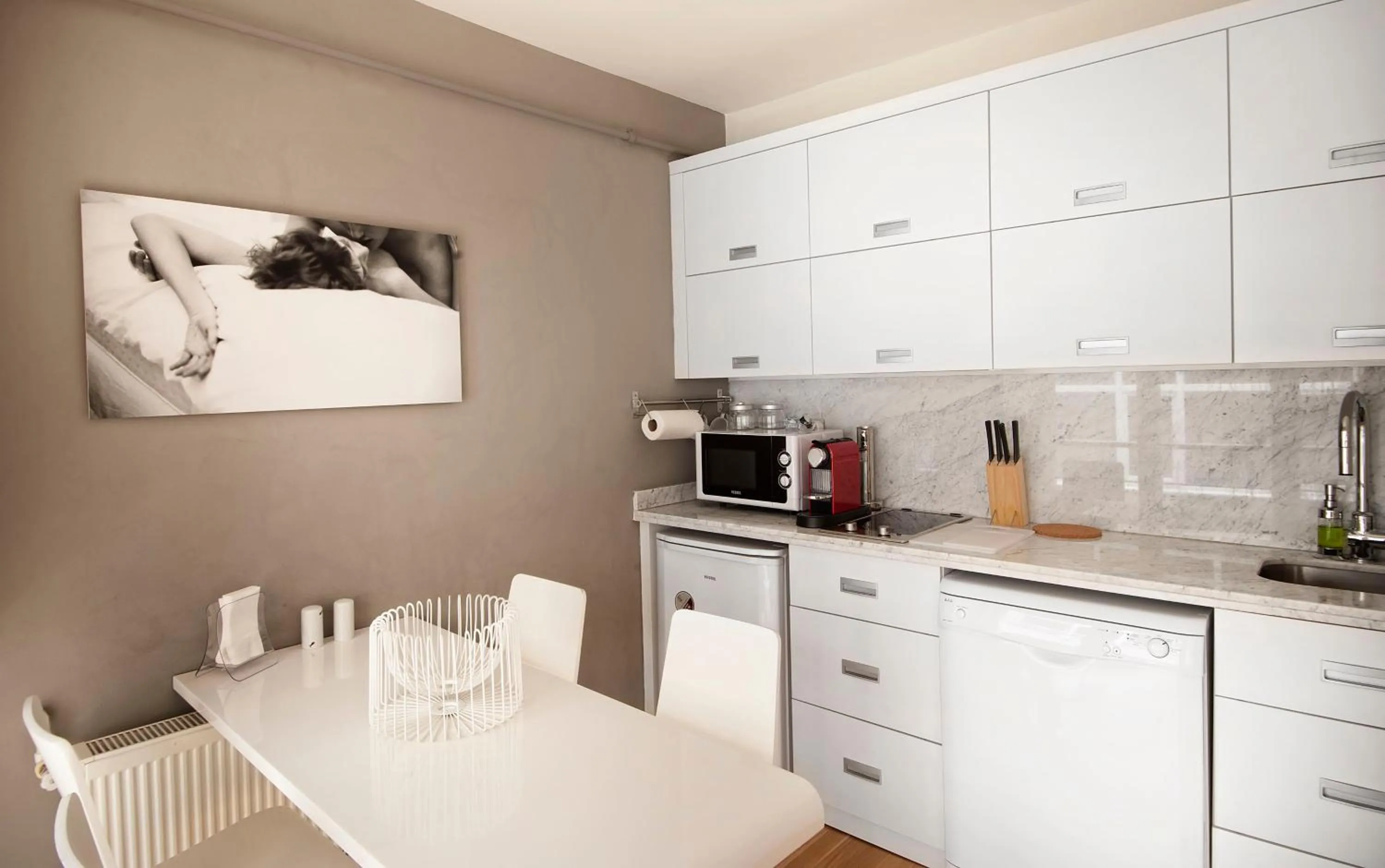 Dining area in Nuru Ziya Residences