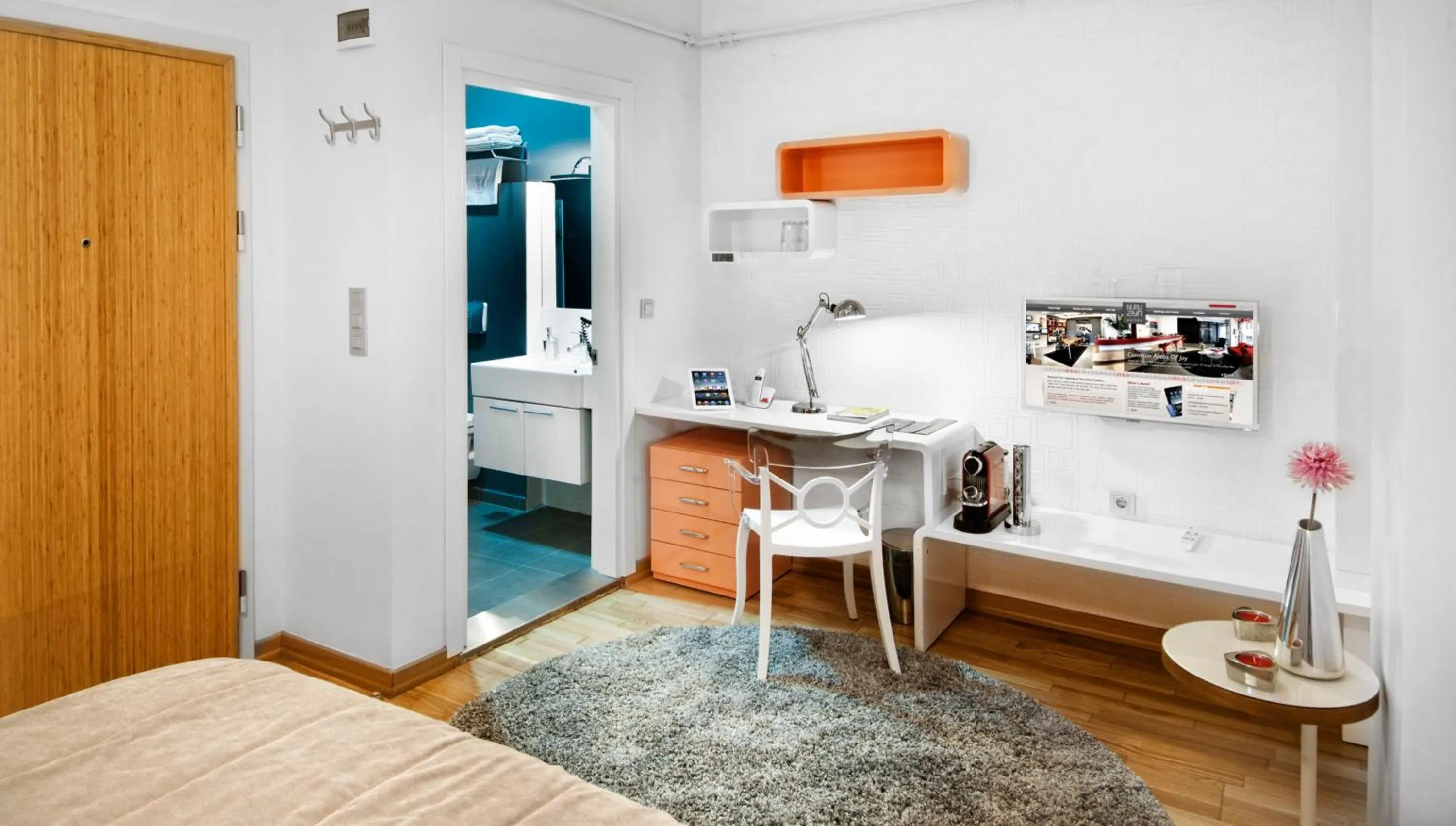 TV and multimedia, Bed in Nuru Ziya Residences