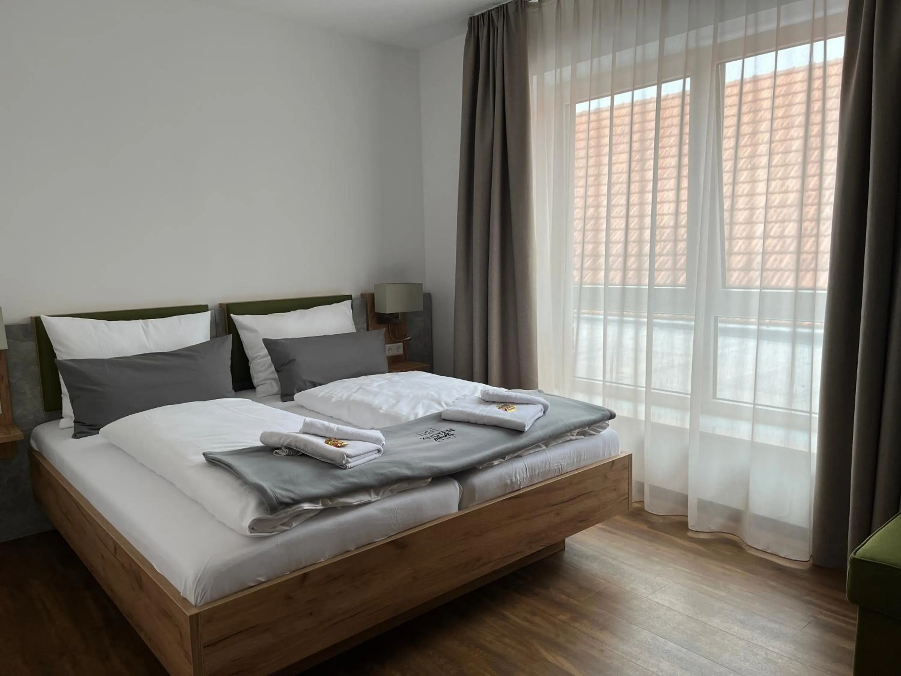 Photo of the whole room in Hotel Knotenpunkt