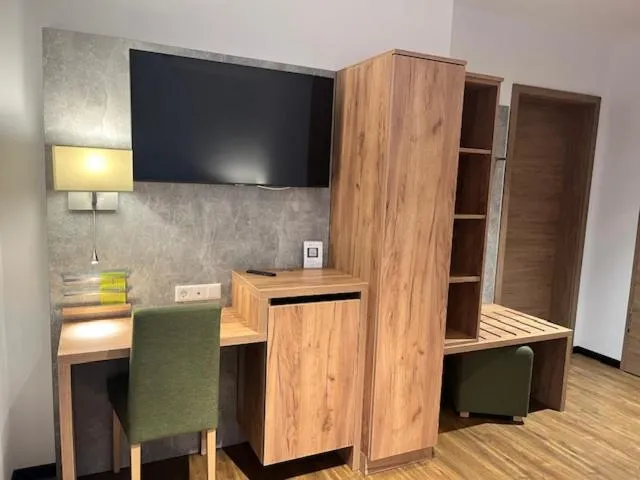 Photo of the whole room in Hotel Knotenpunkt