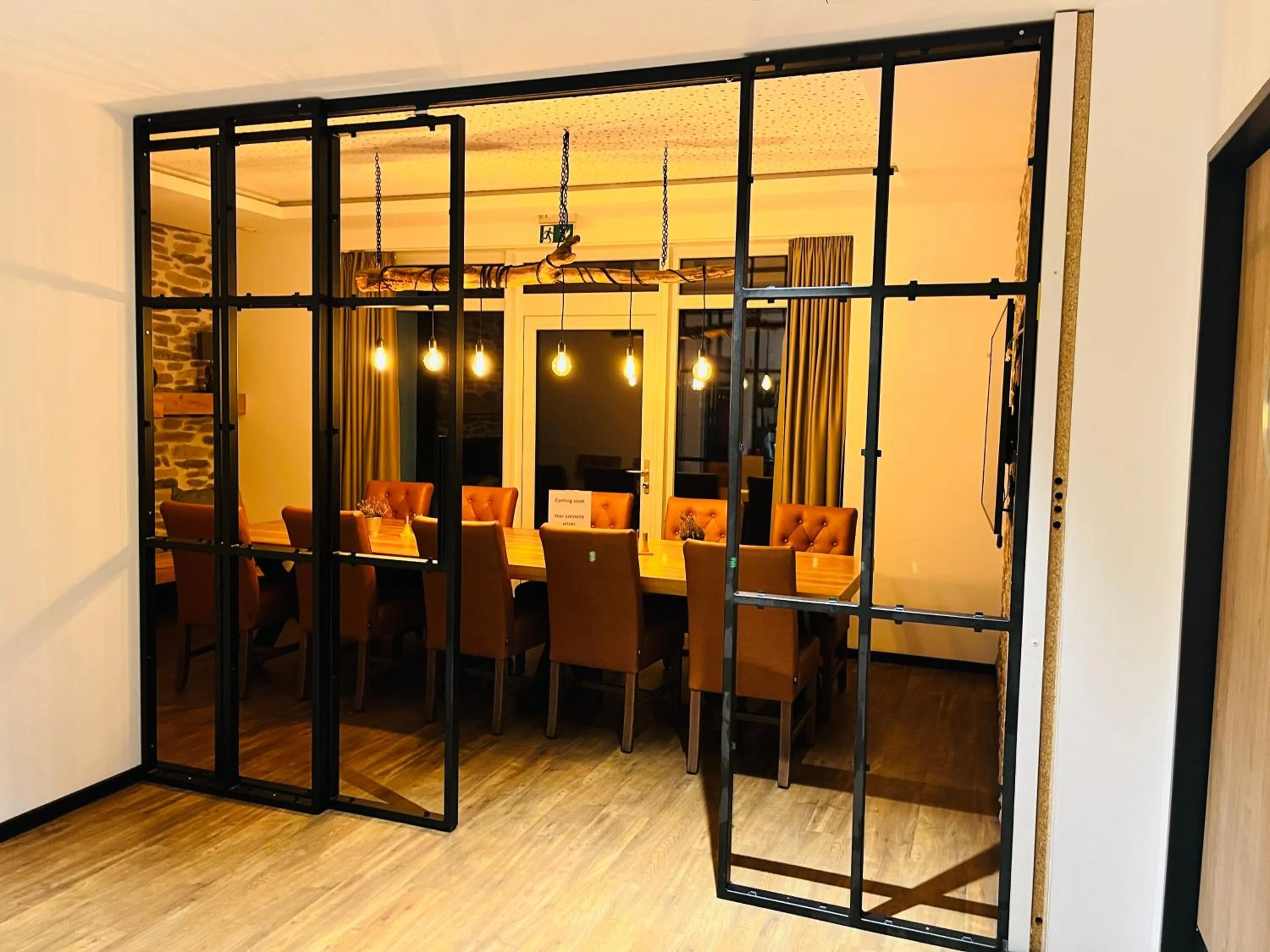 Restaurant/places to eat in Hotel Knotenpunkt