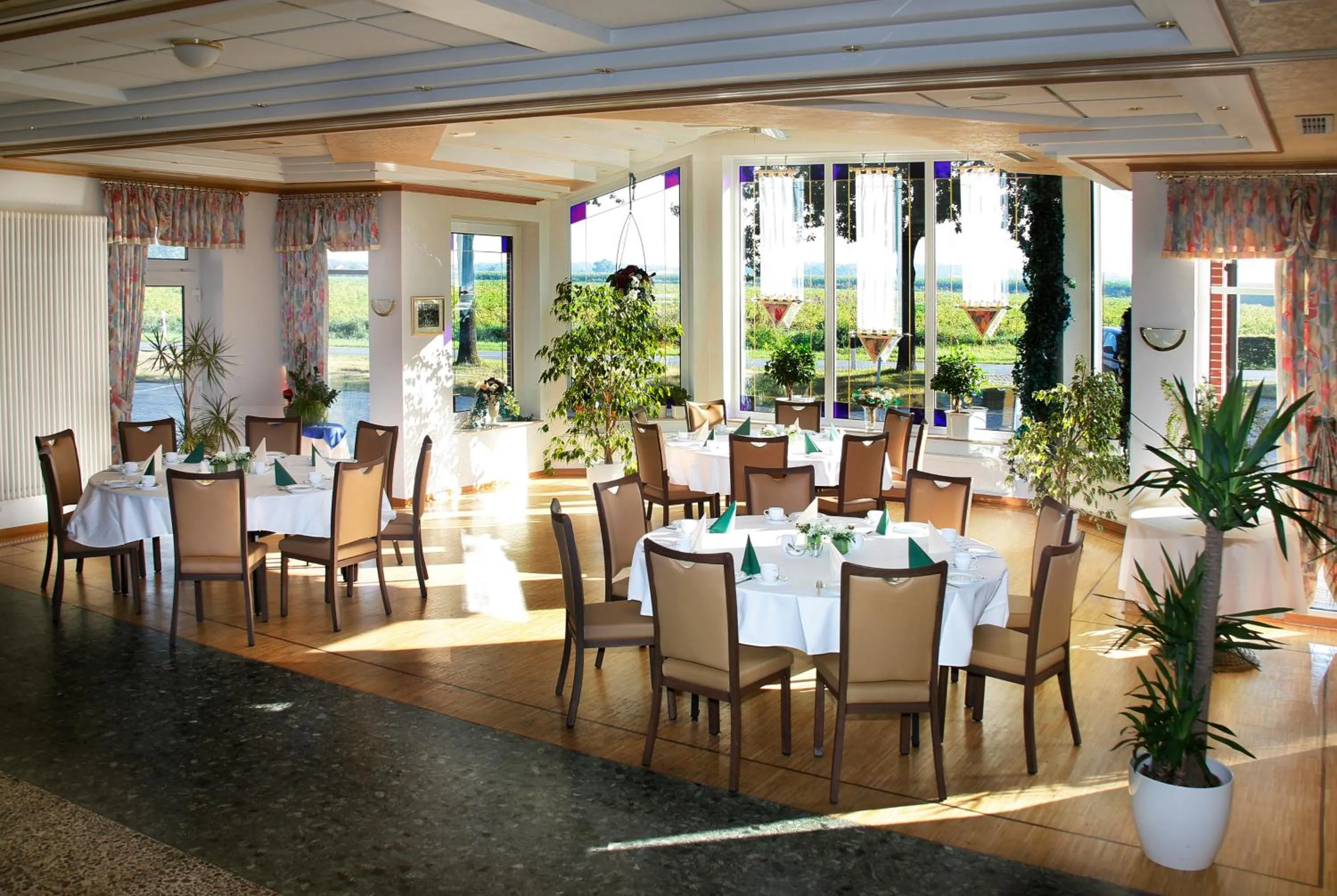 Restaurant/places to eat in Hotel Knotenpunkt