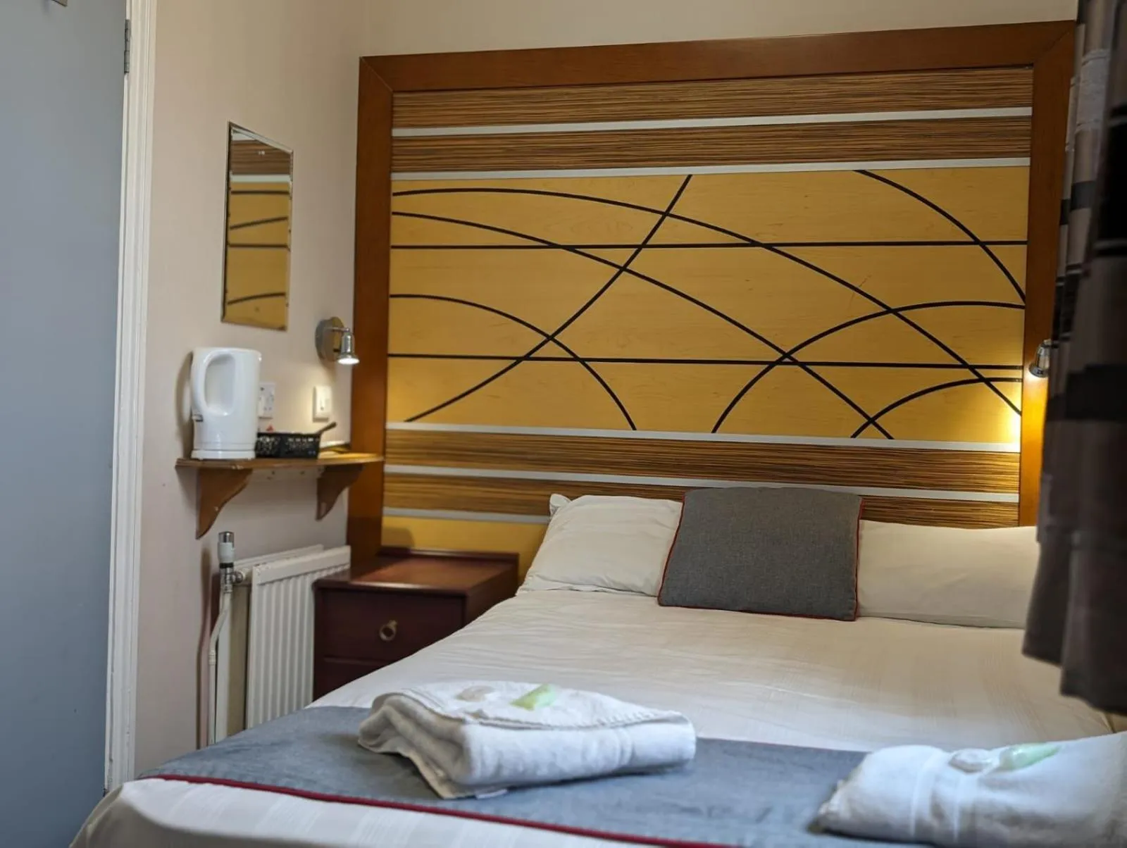 Bedroom, Bed in Vegas Hotel