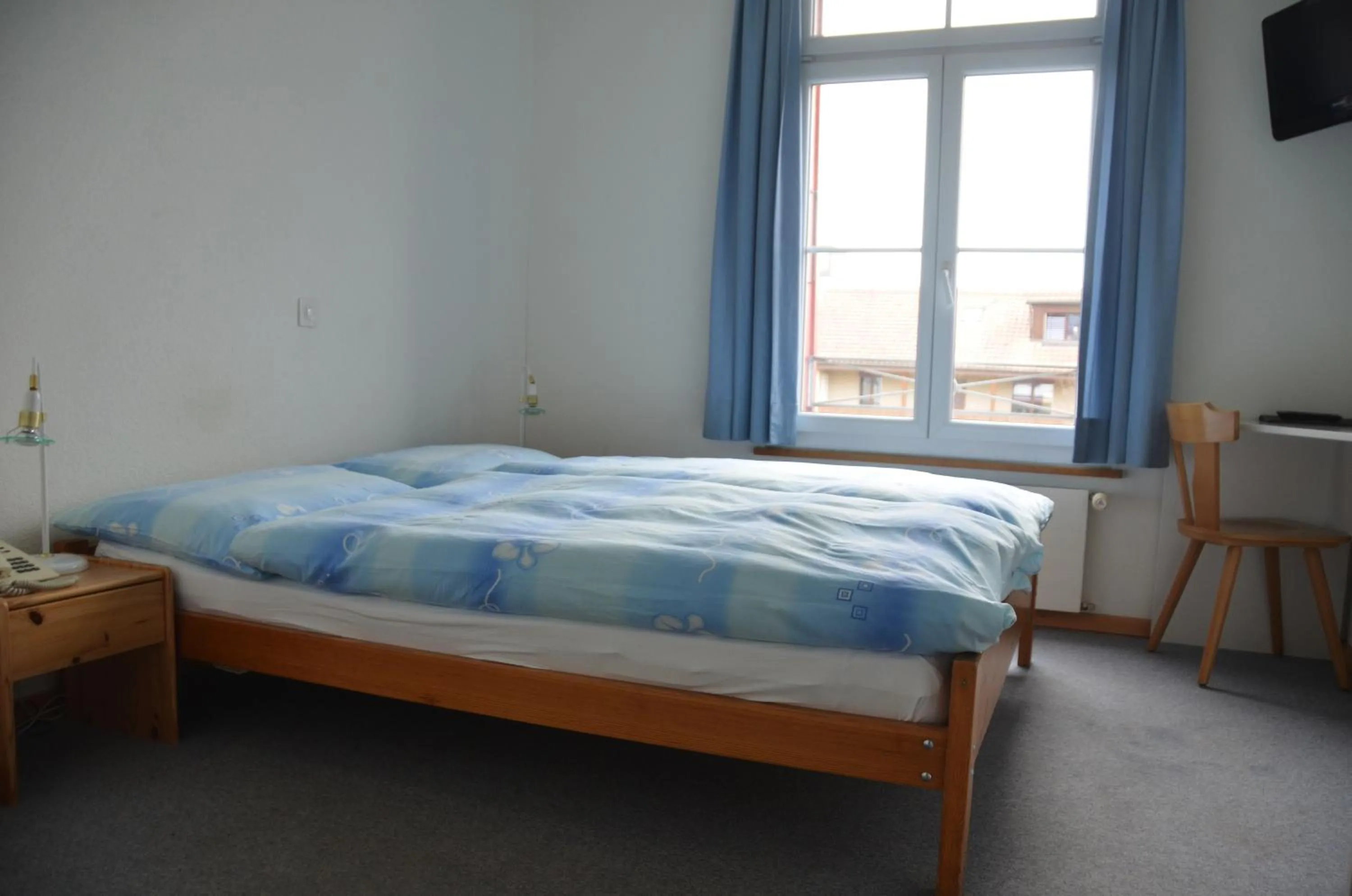 Photo of the whole room, Bed in Hotel Restaurant Bahnhof
