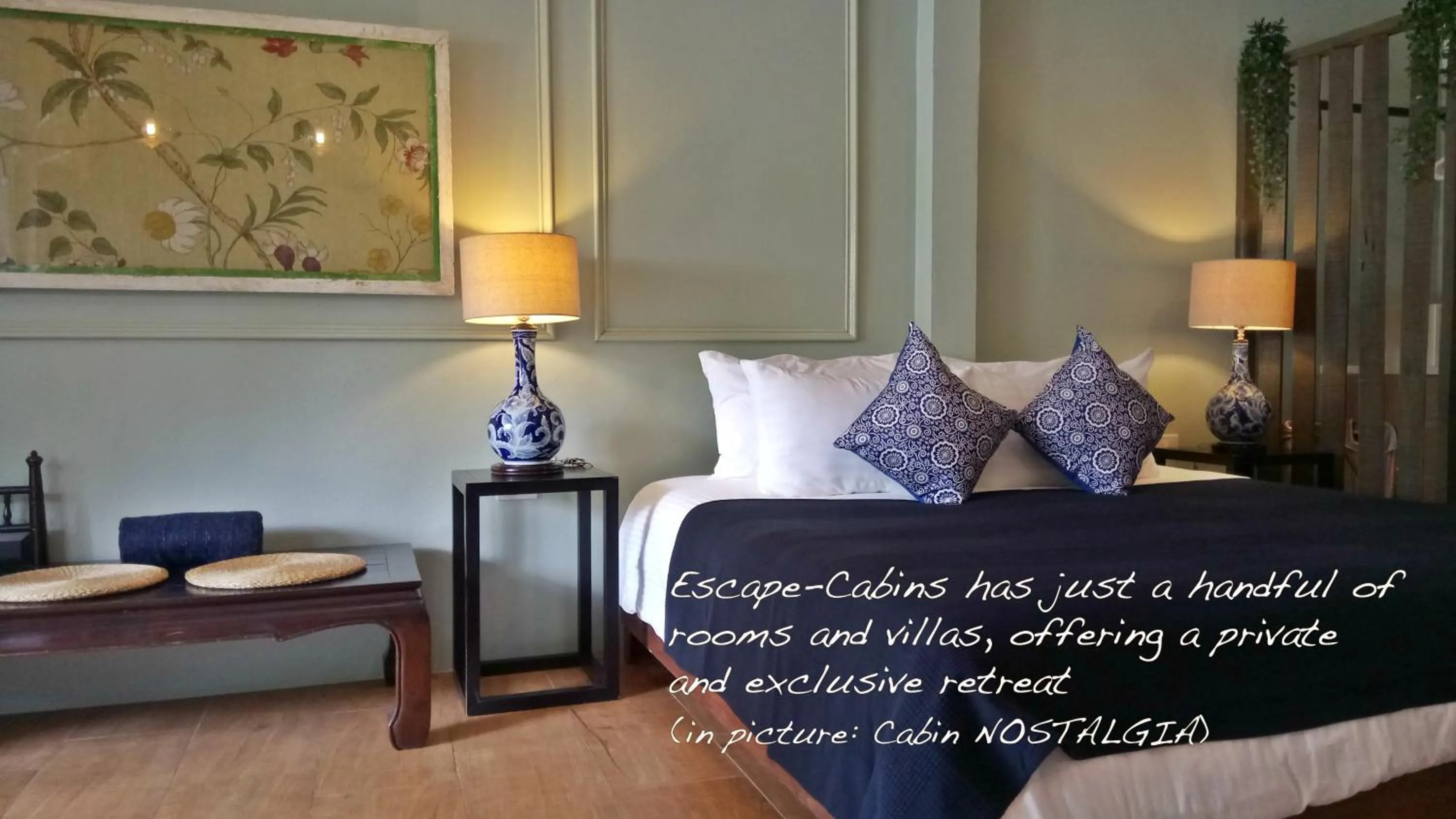 Seating area, Bed in Escape-Cabins