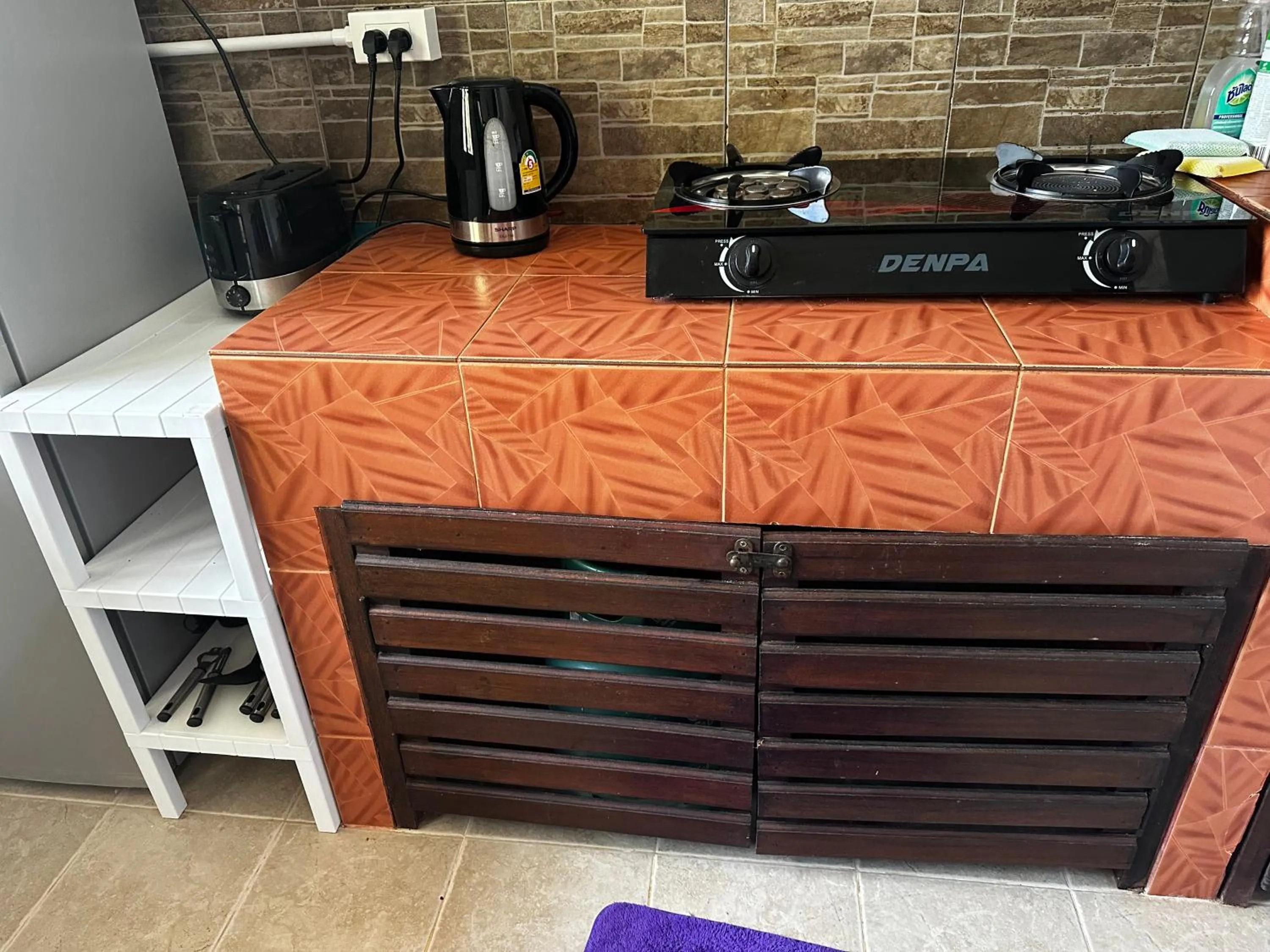 stove in Escape-Cabins