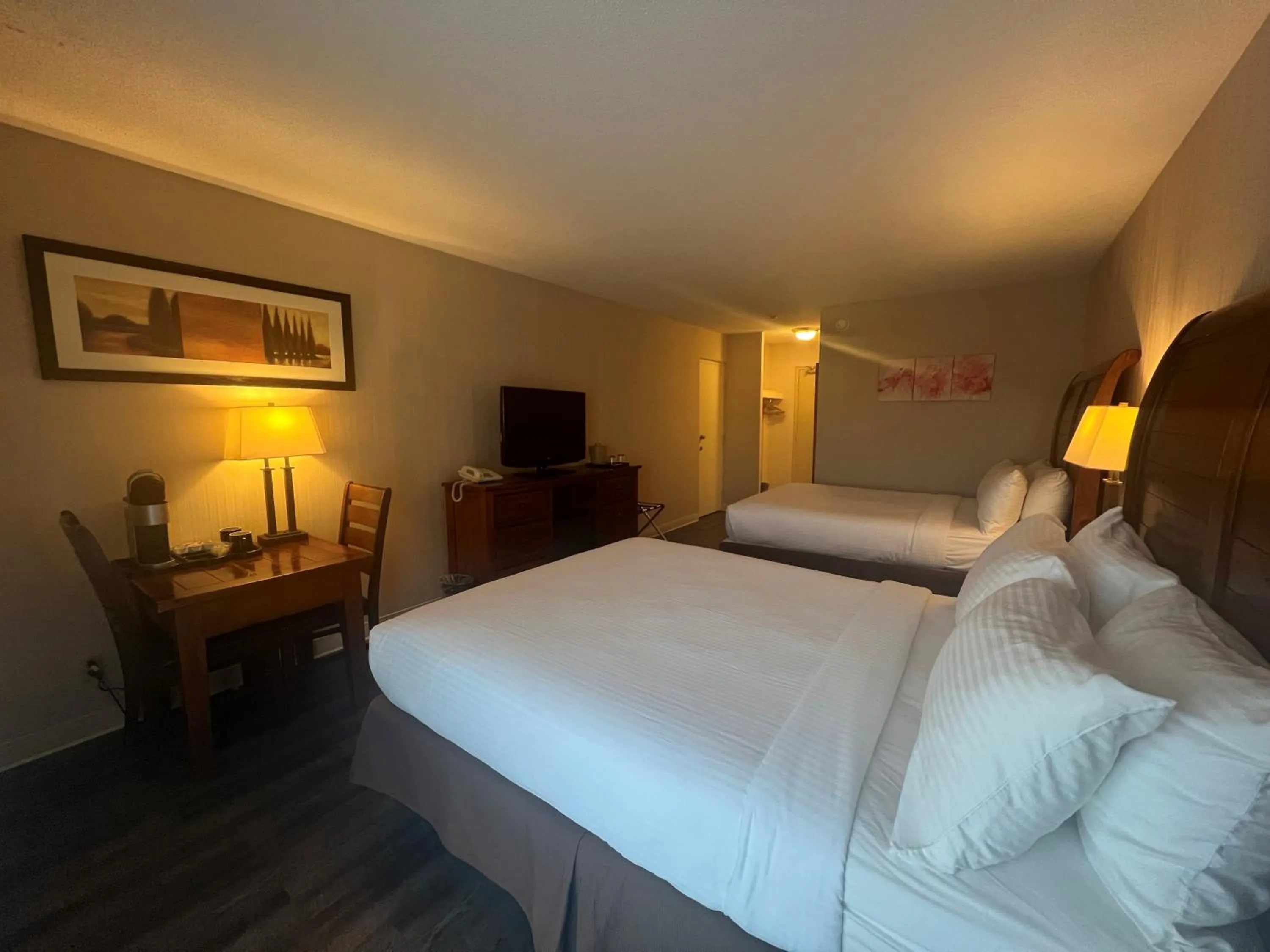 Bed in Hidden Valley Resort, an Ascend Collection Resort